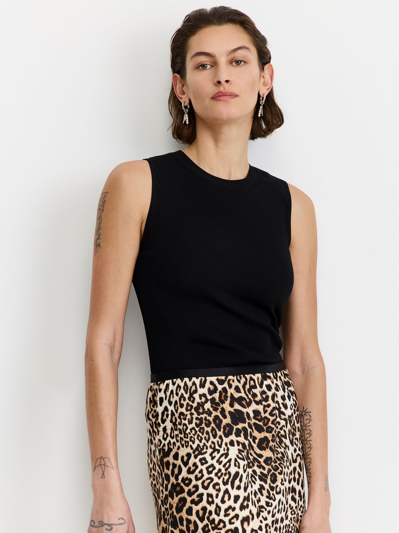 גופיה סרוגה