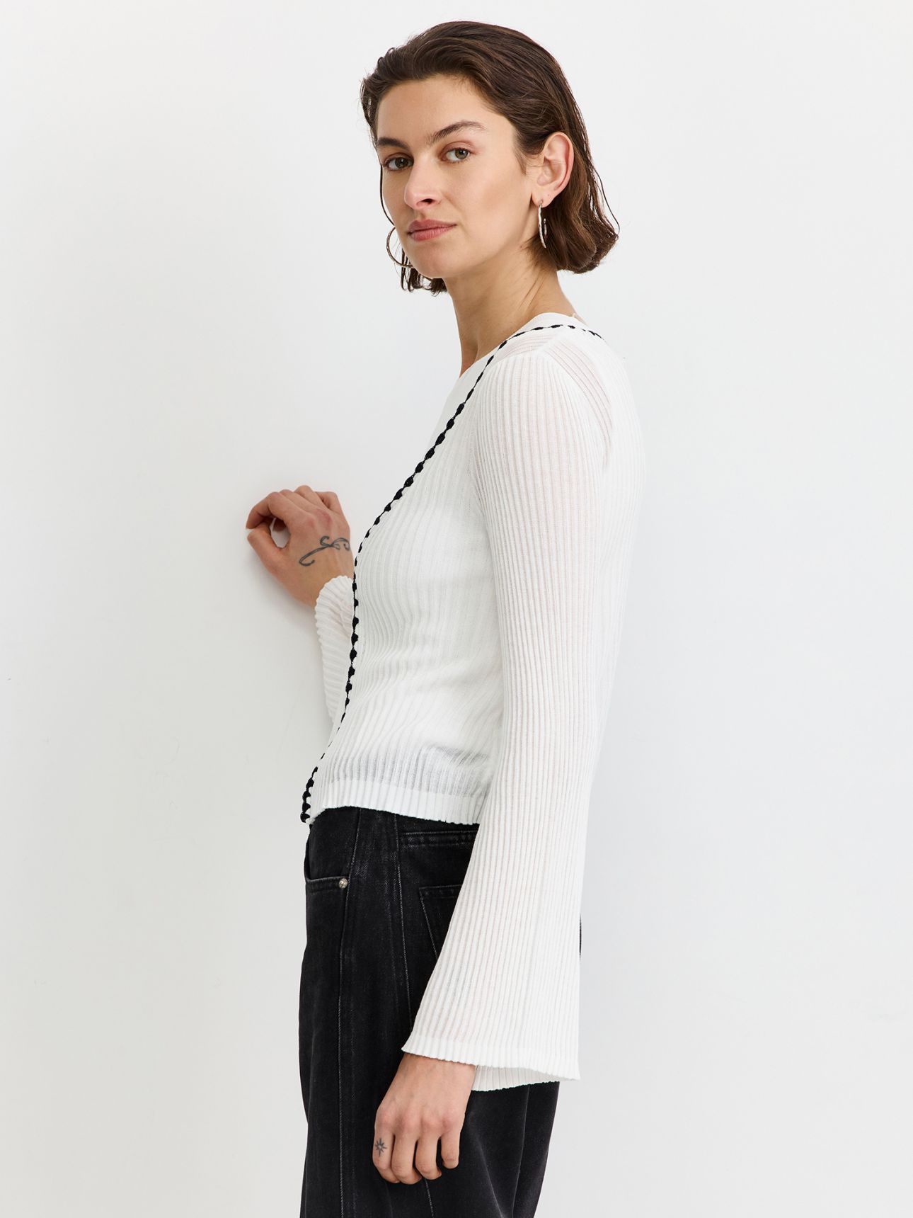 קרדיגן סרוג עם קשירה