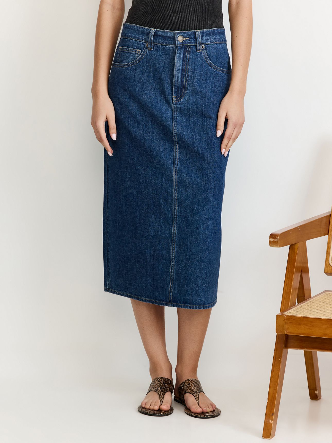 חצאית ג’ינס מידי