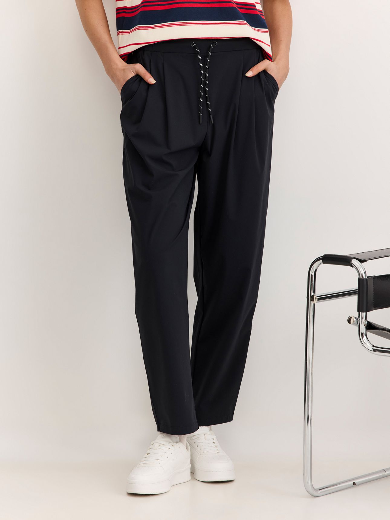 מכנסי ניילון