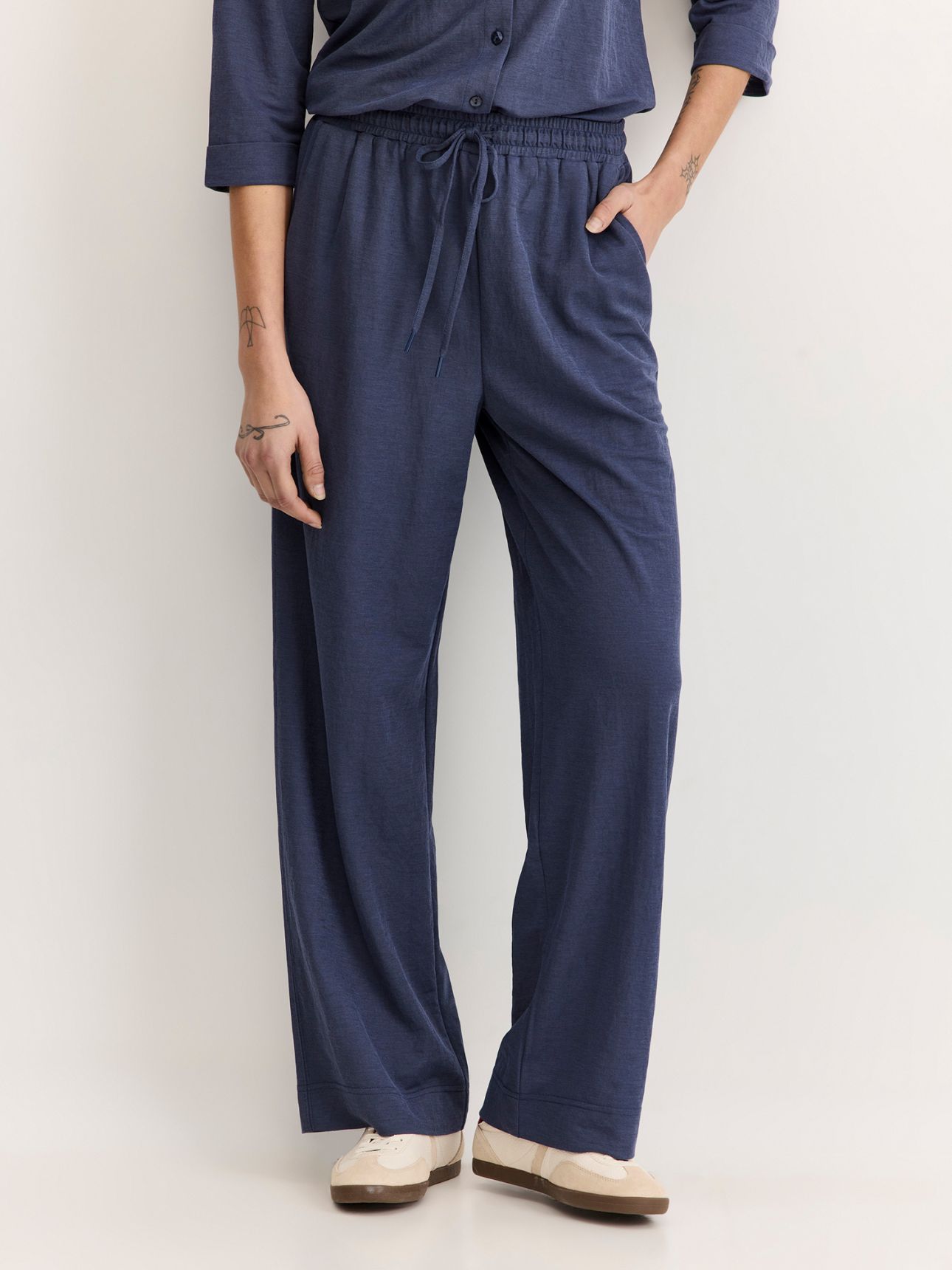 מכנסי טיסה מותן אלסטית