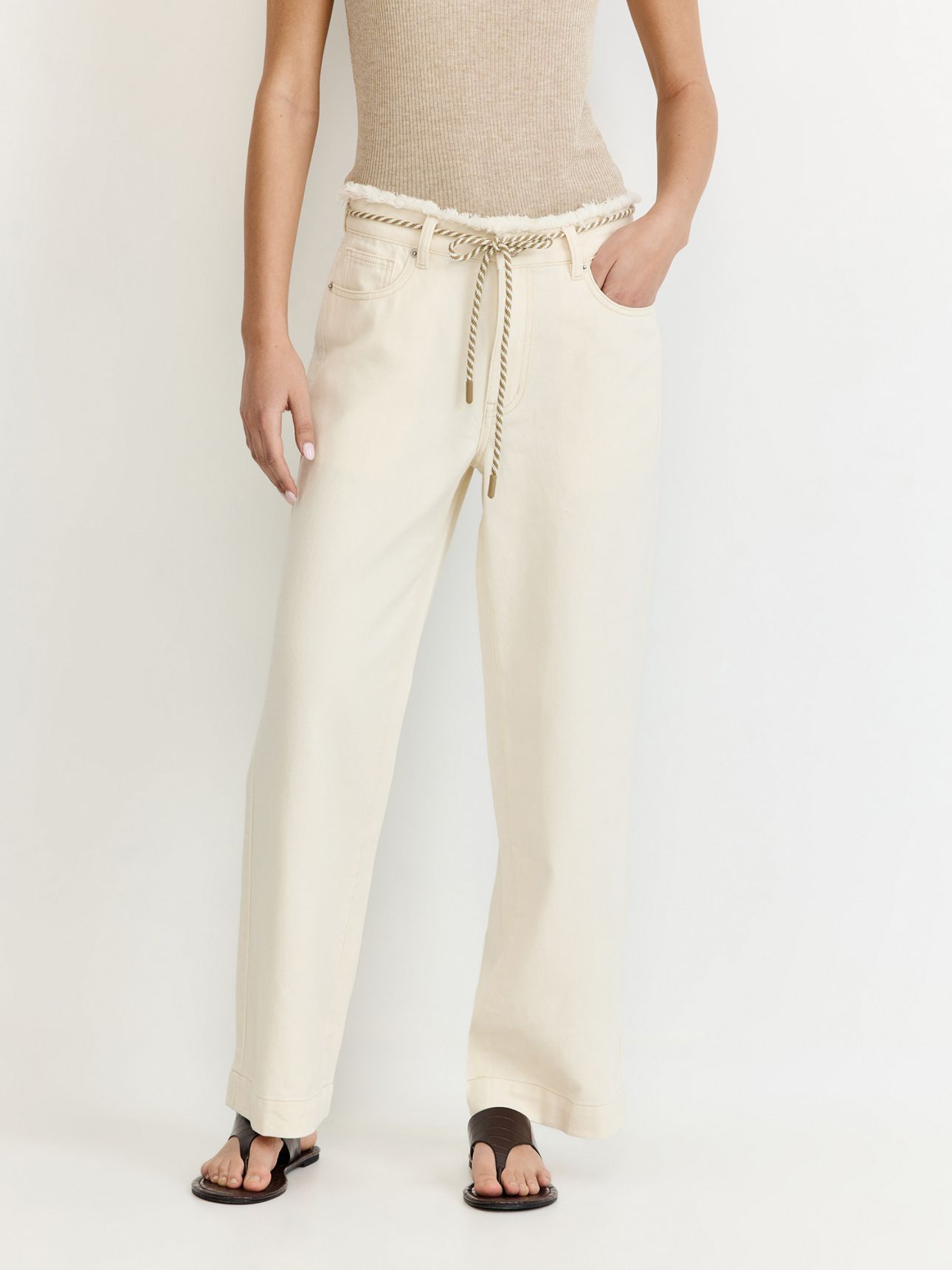 ג’ינס בשילוב מותן RAW