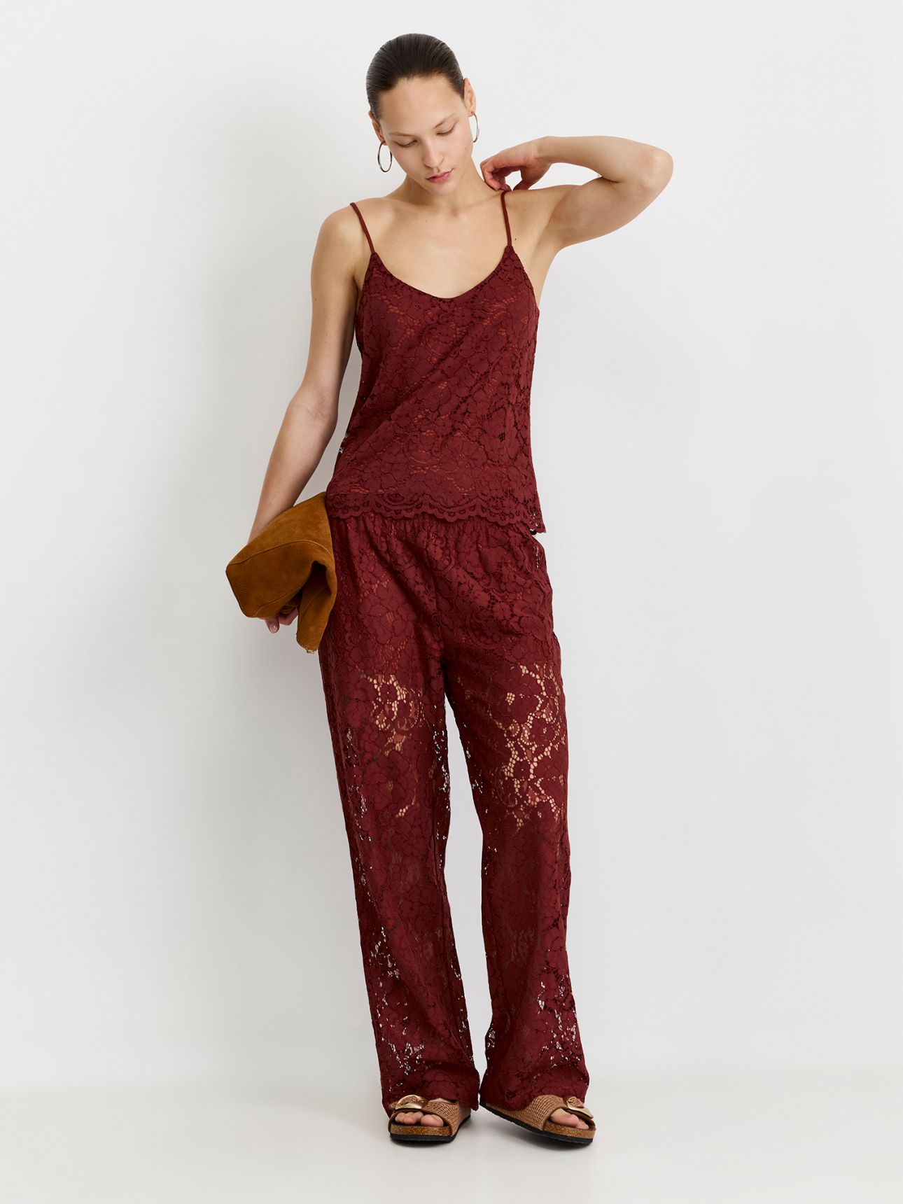 מכנסי תחרה מותן אלסטית