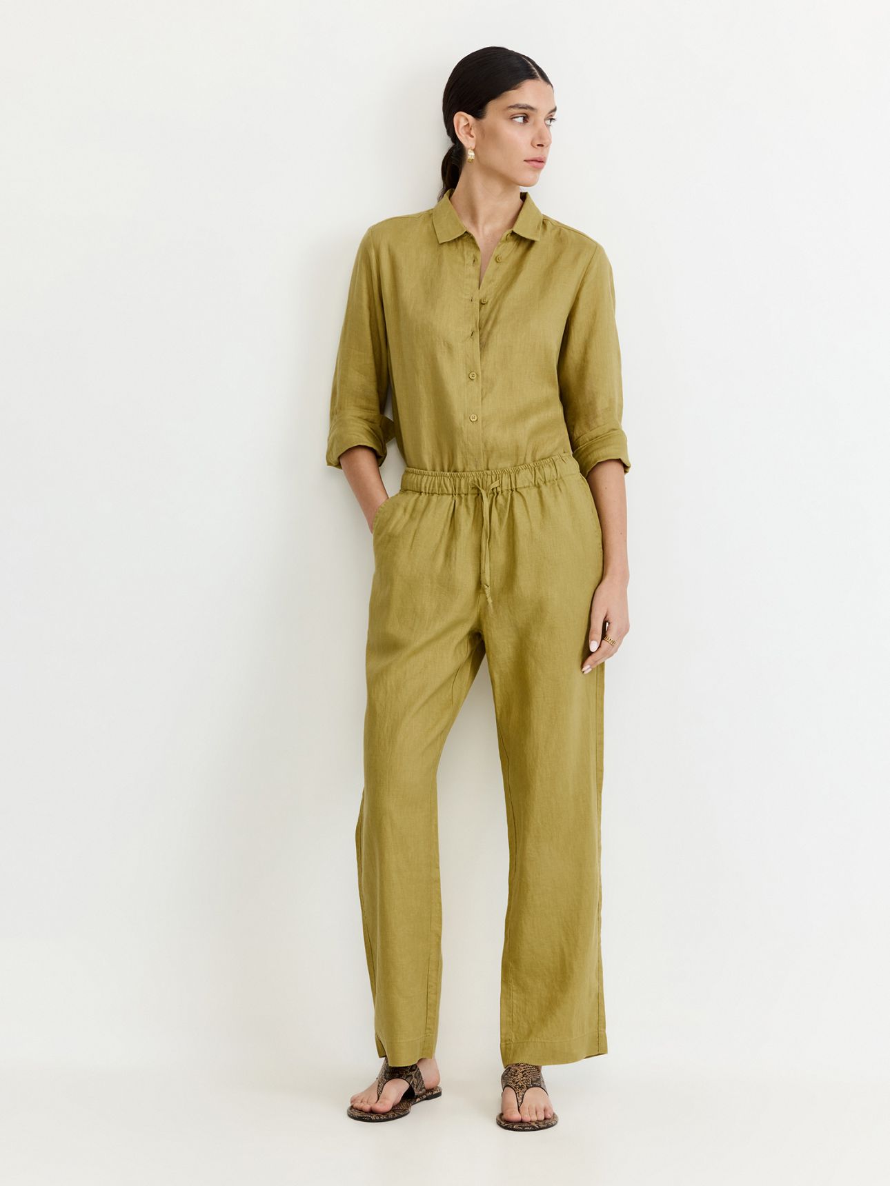 מכנסי פשתן ארוכים