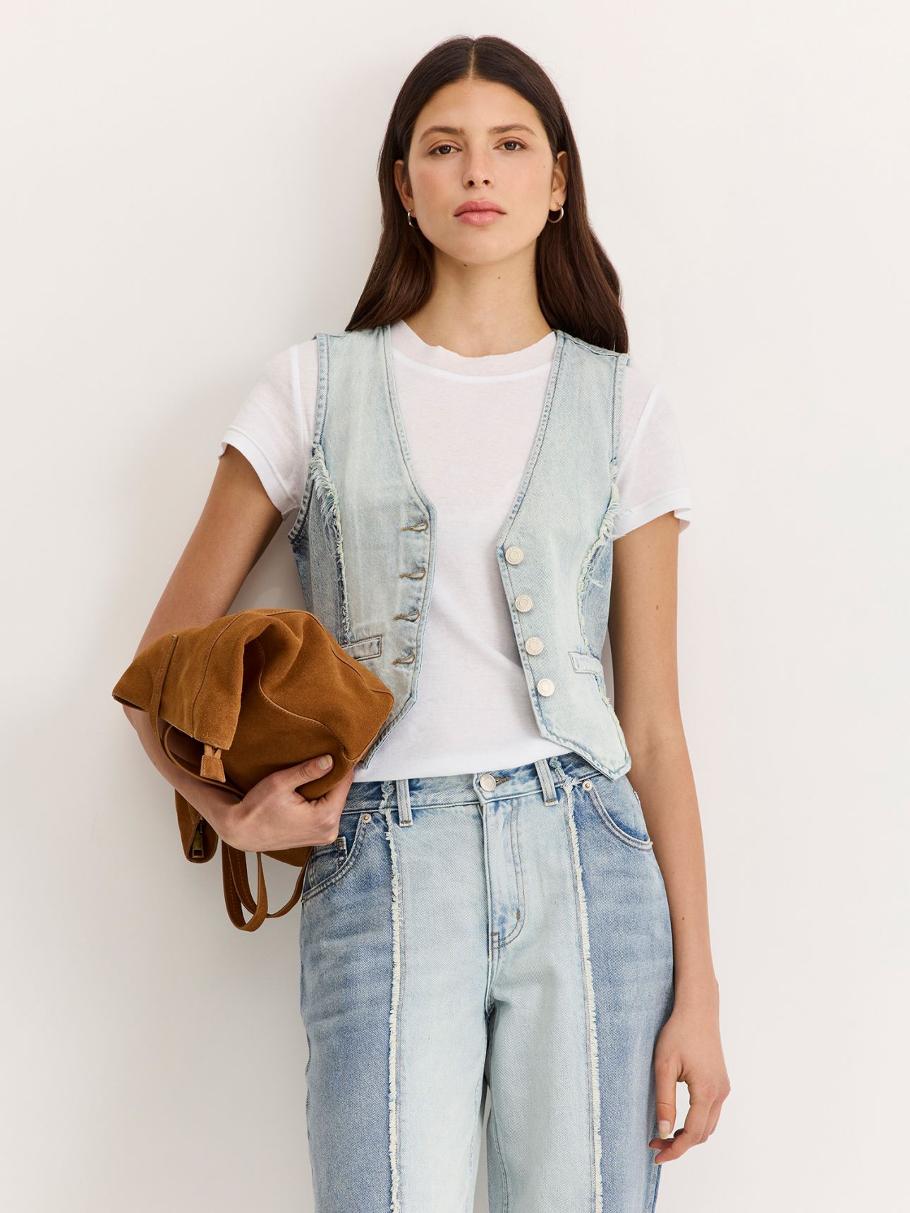 ווסט ג’ינס מפתח וי