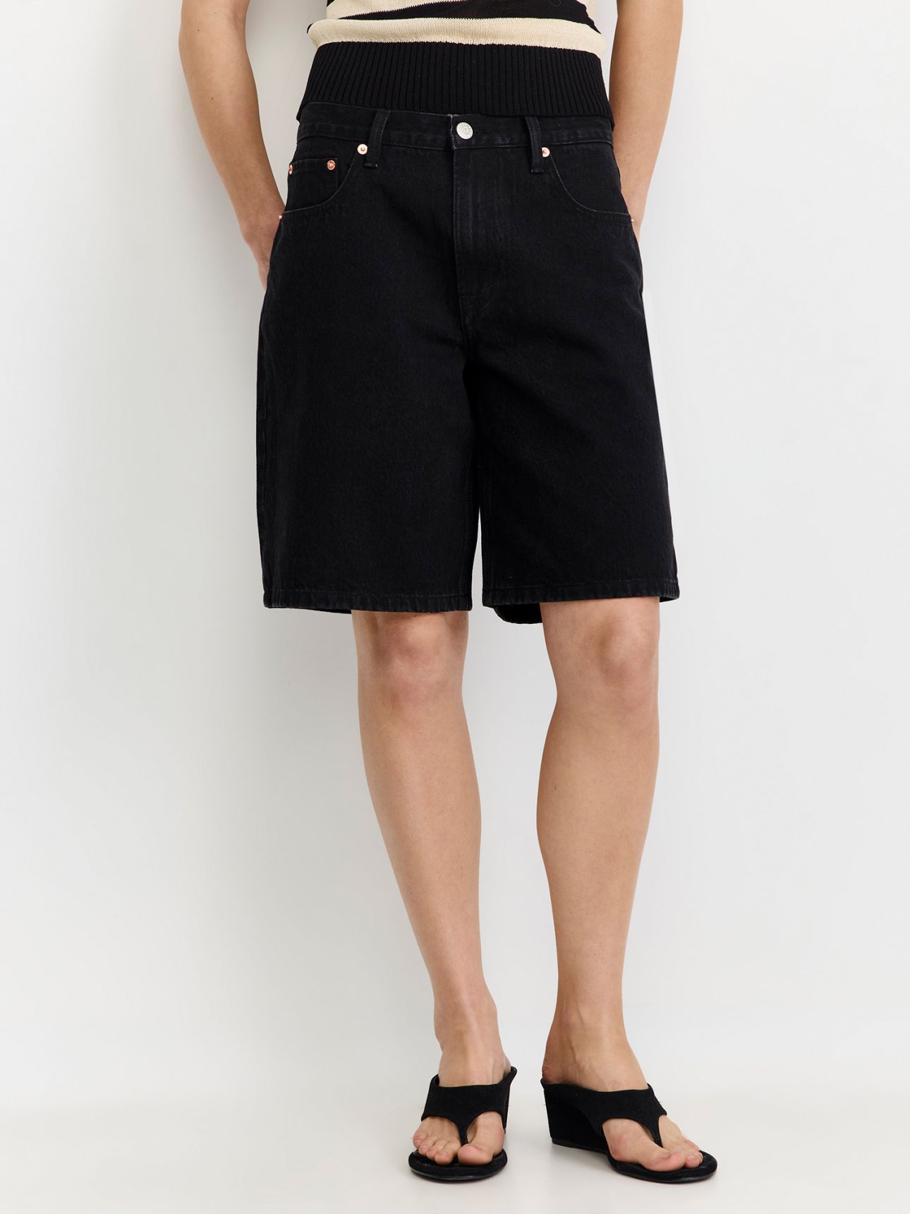 מכנסי ברמודה ג’ינס