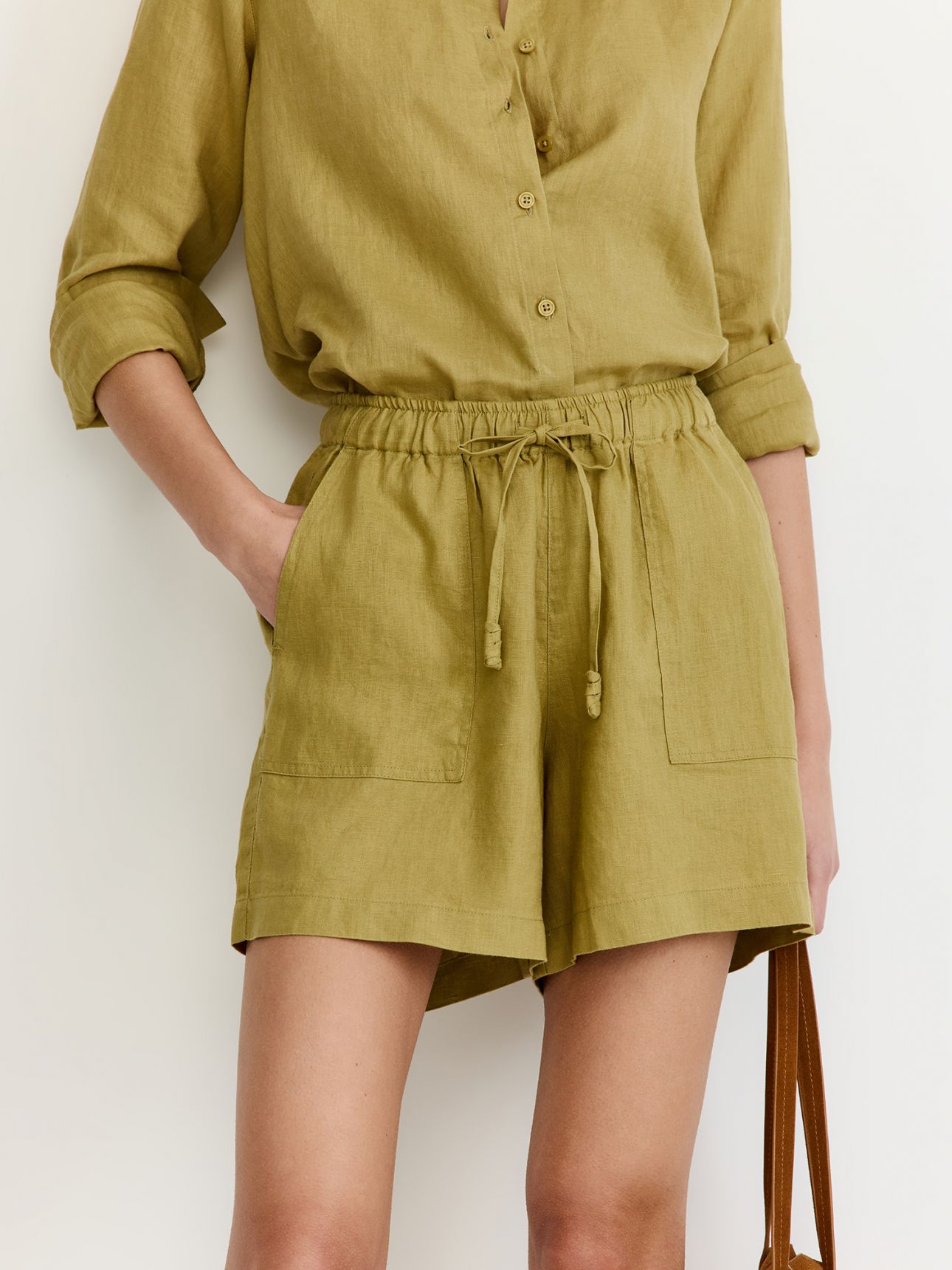 מכנסי ברמודה פשתן