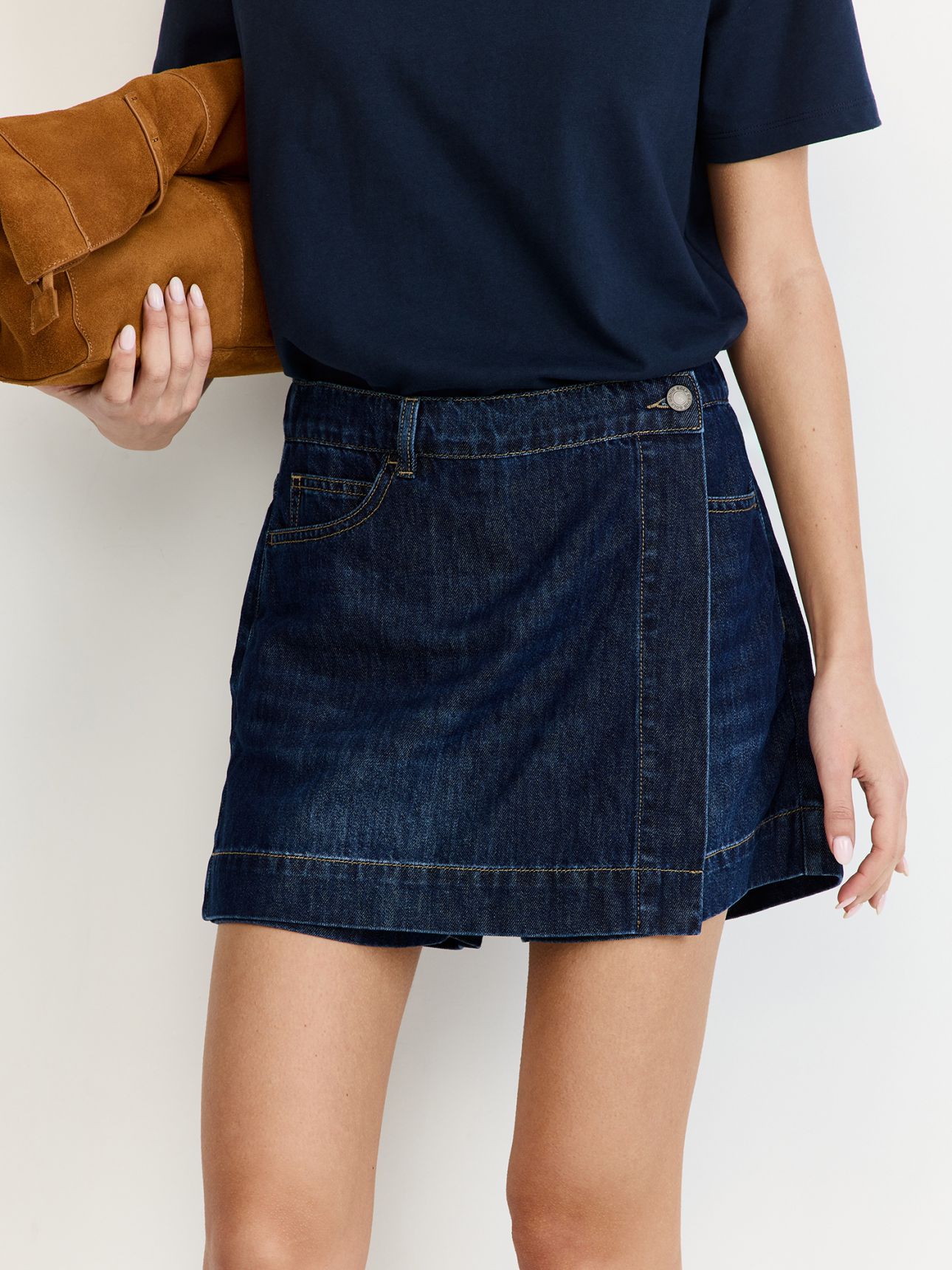 מכנסי חצאית ג’ינס