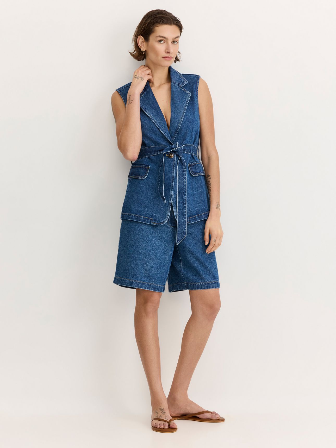 ברמודה ג’ינס