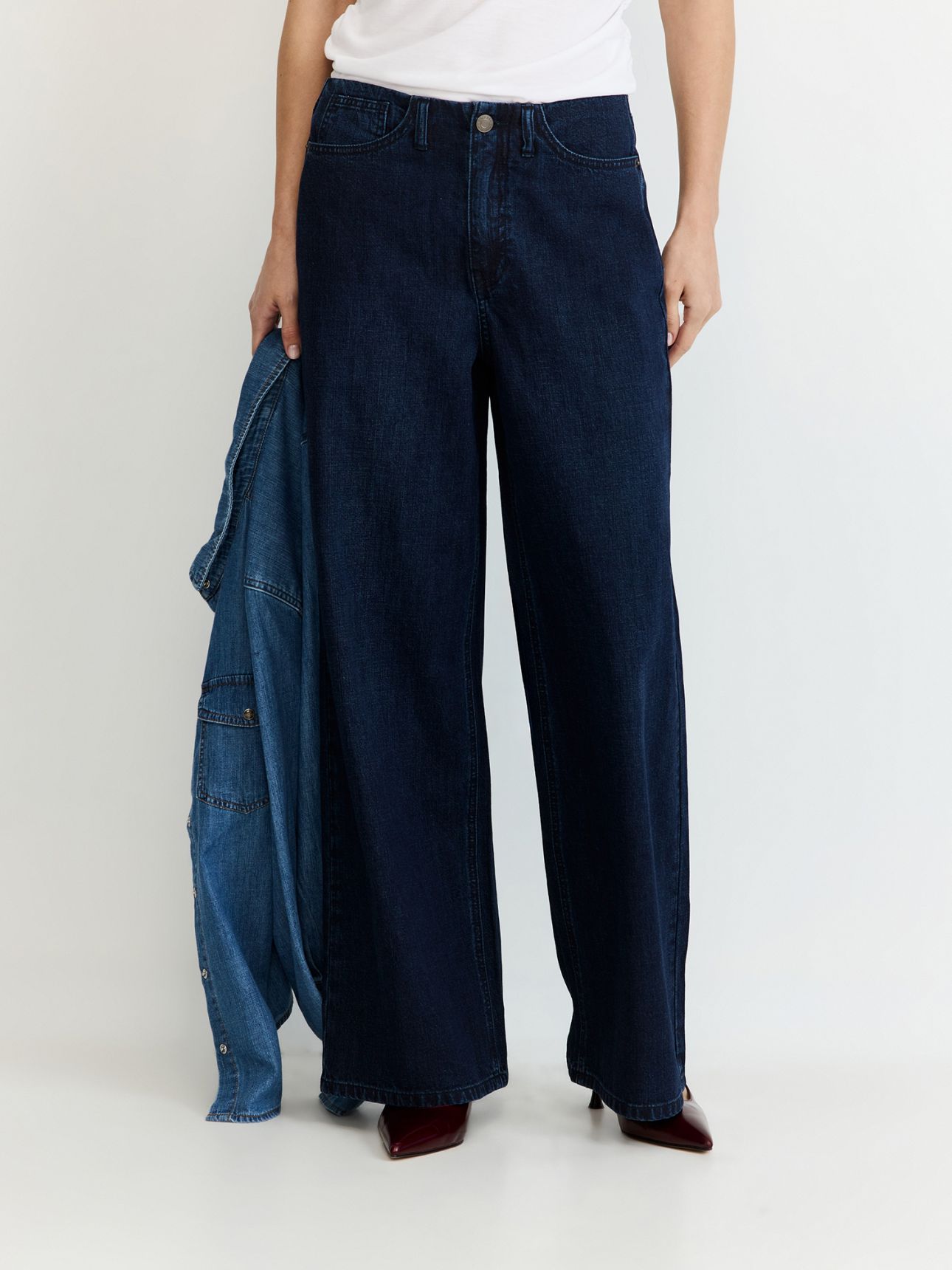 ג’ינס בתערובת פשתן