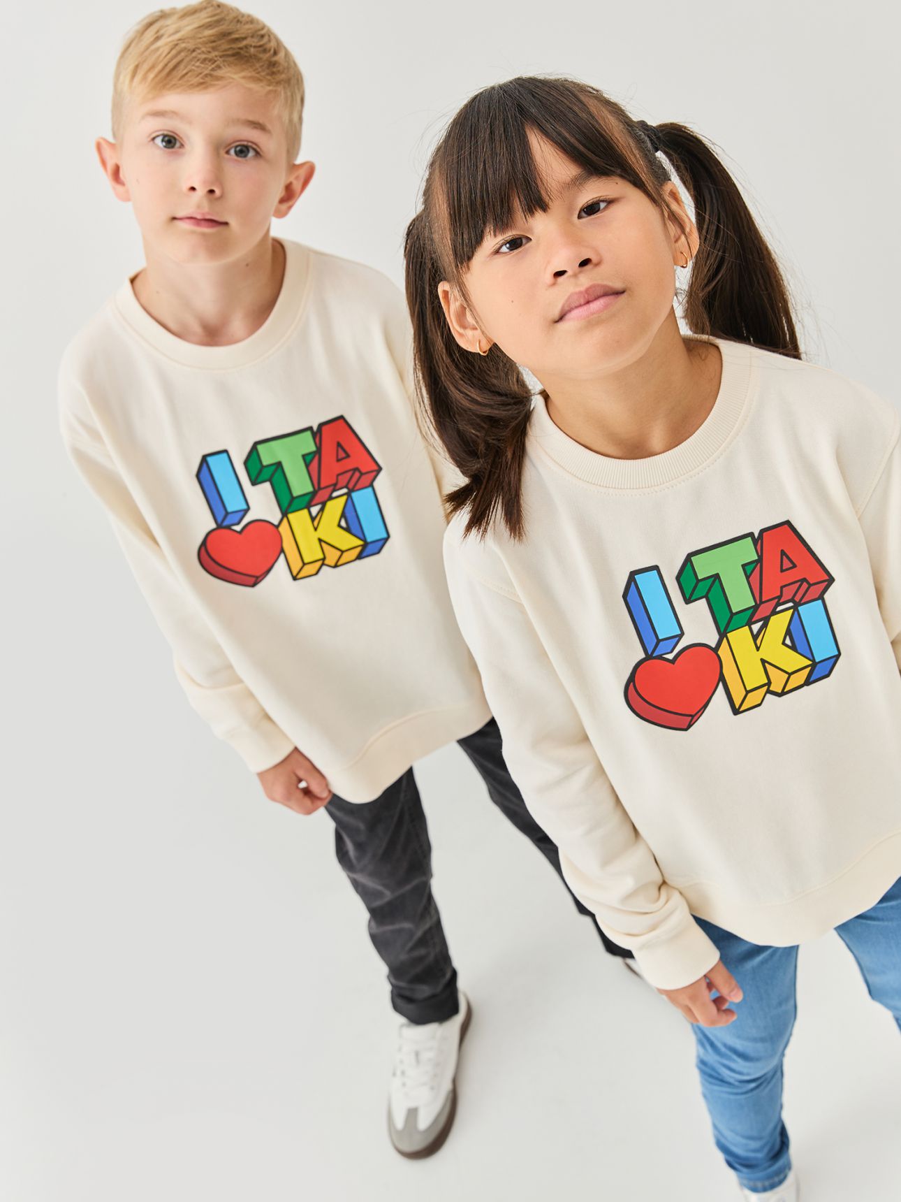 סווטשירט לאב טאקי