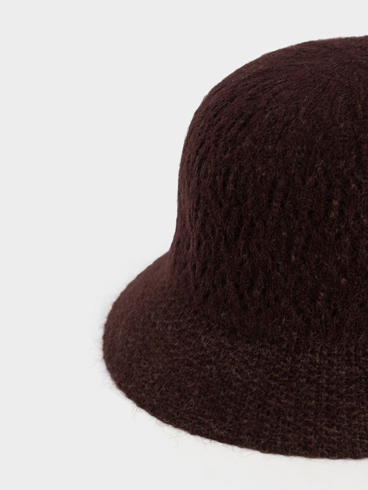 כובע באקט סרוג