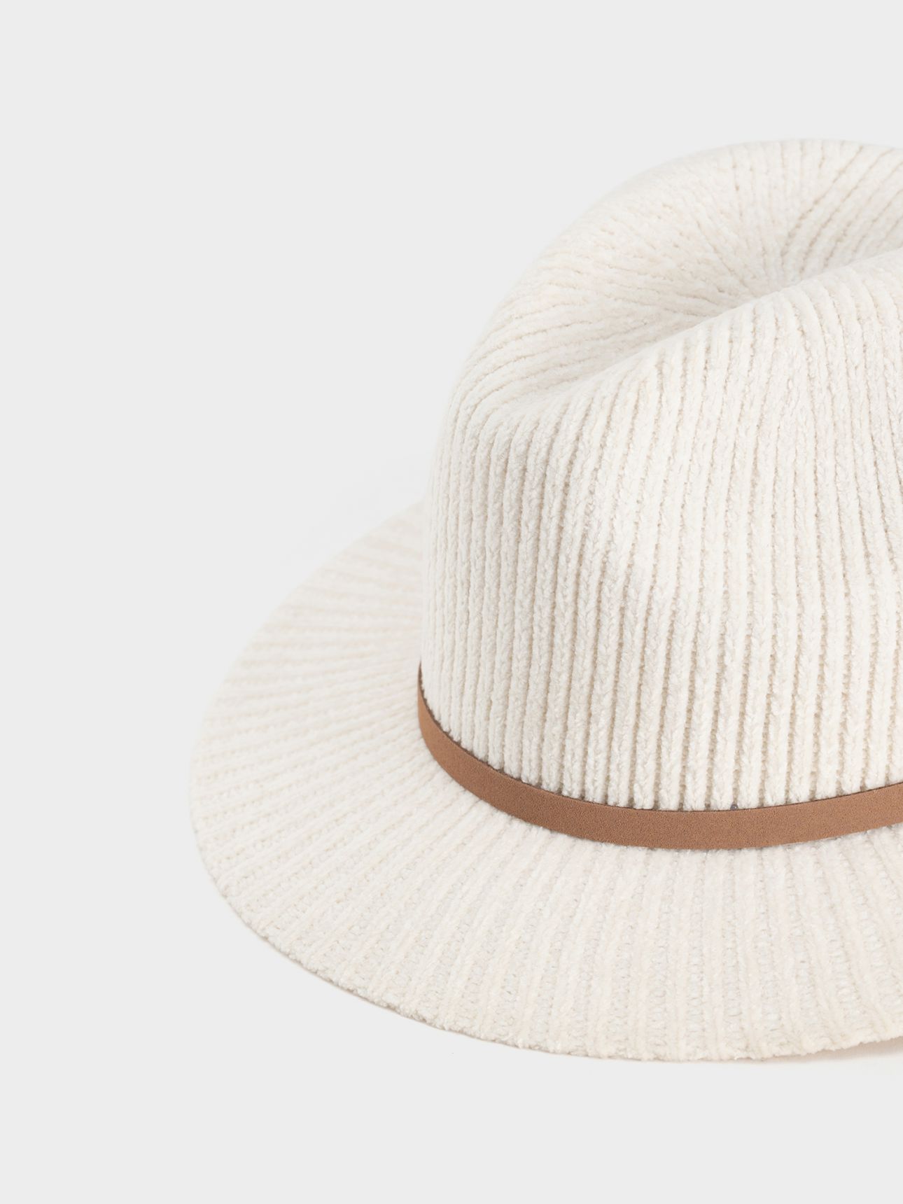 כובע פדורה קטיפה