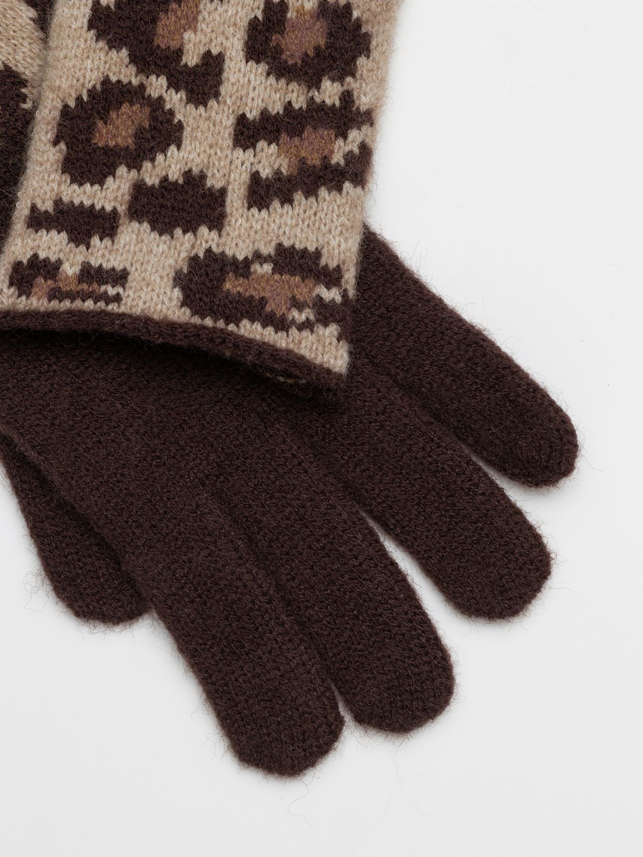 כפפות סרוגות מנומרות