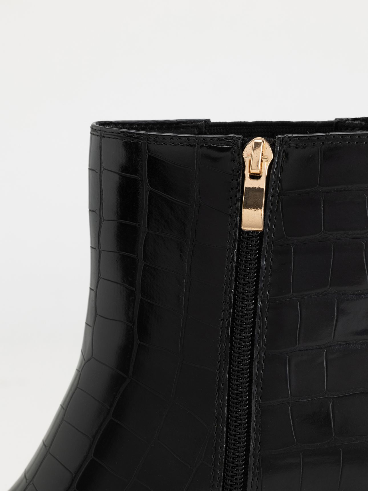 מגפוני קרוקודיל