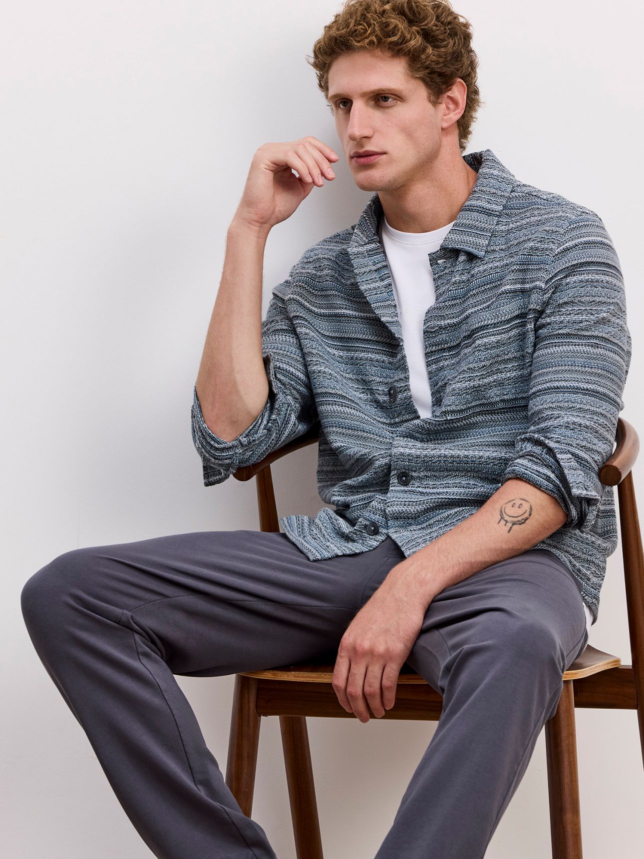 חולצת ג’קט פסים כחולים