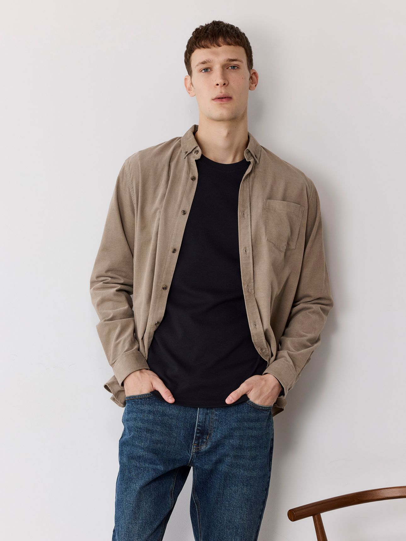 חולצה מכופתרת קורדרוי חלקה