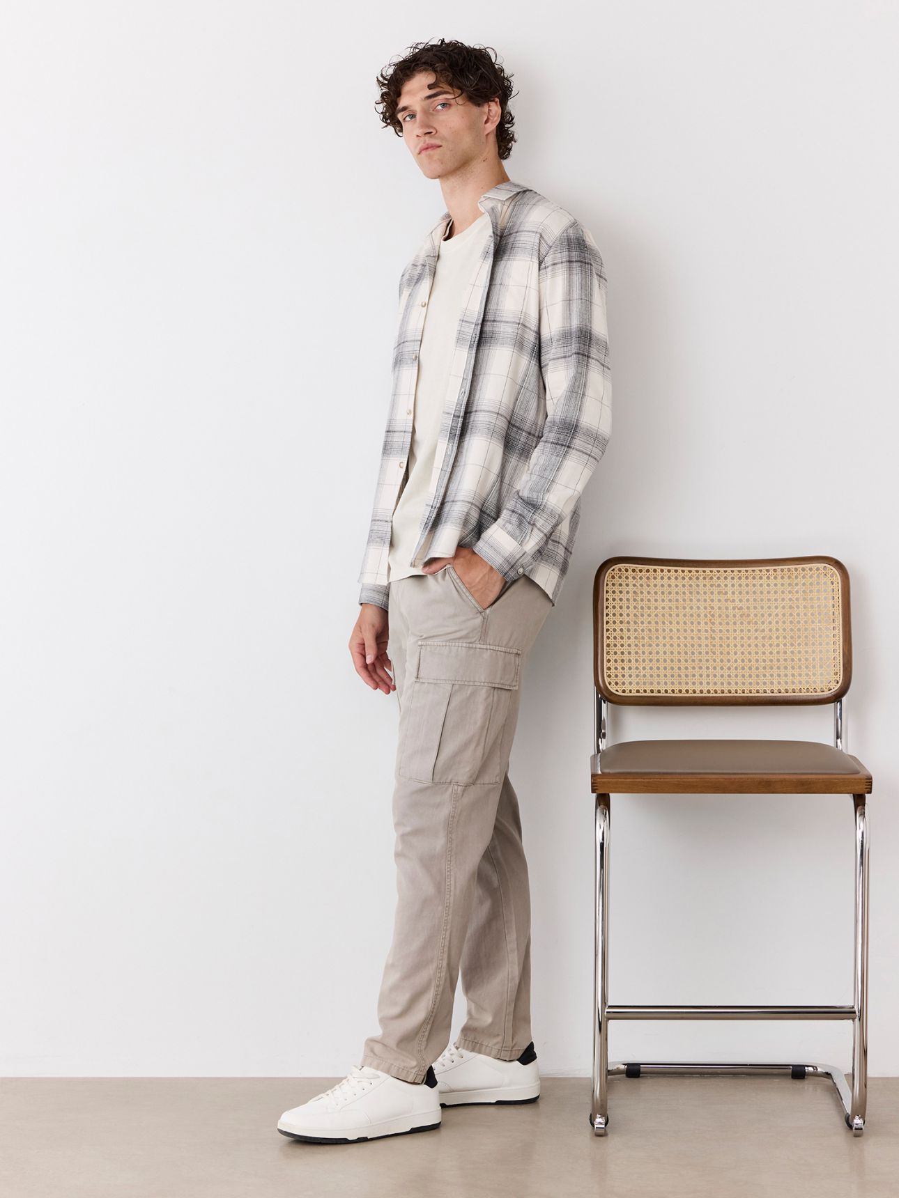 חולצה מכופתרת פלאנל כיס