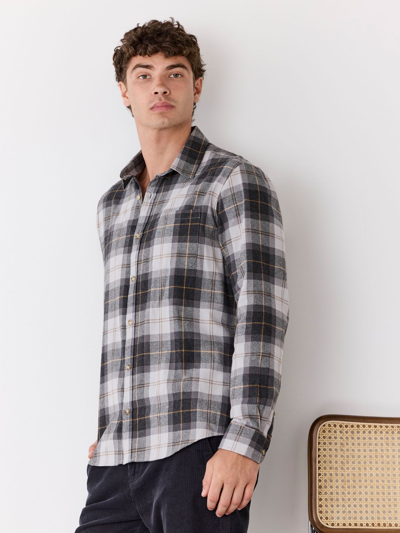 חולצה מכופתרת פלאנל כיס