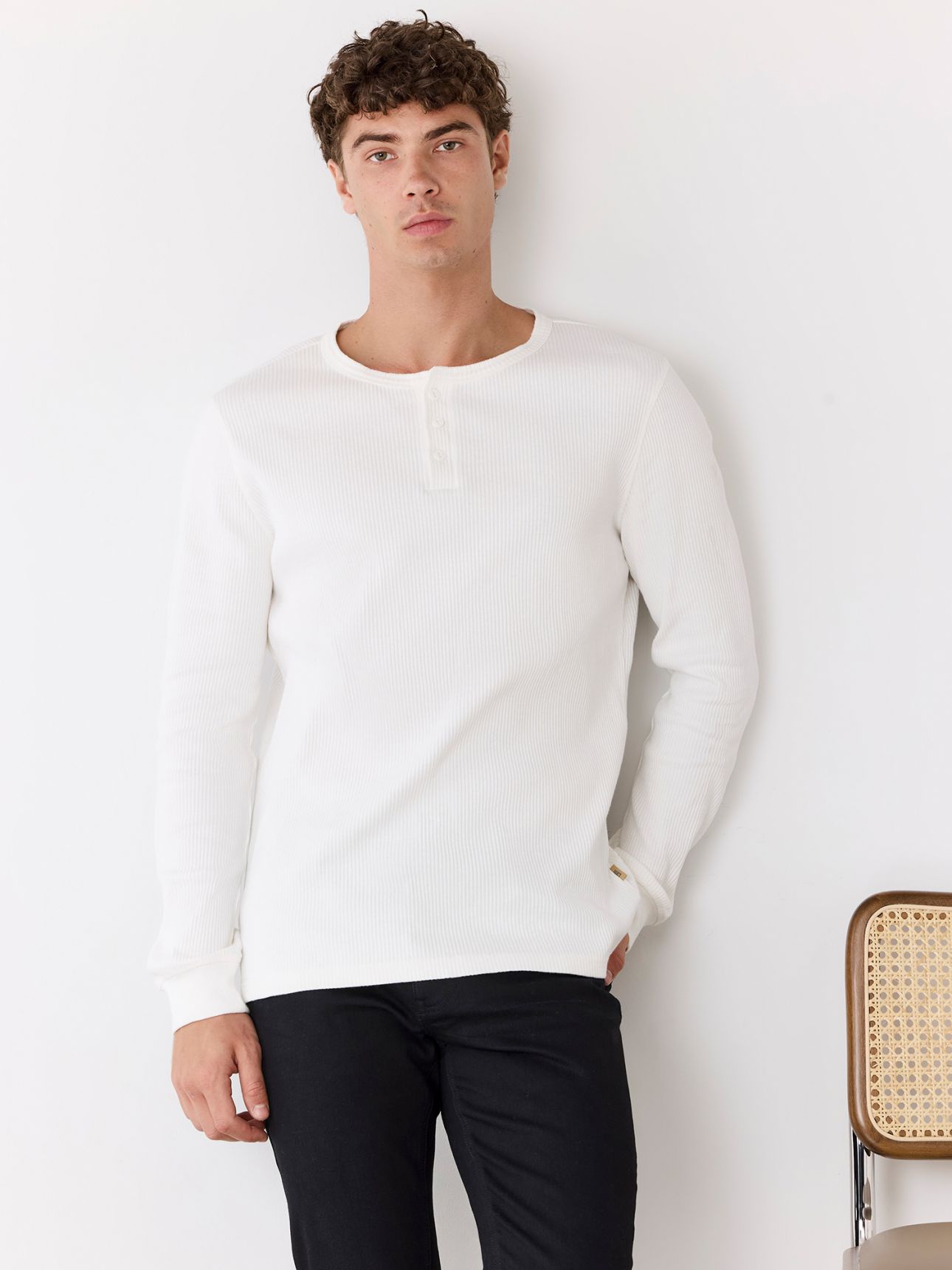 טי שירט הנלי ארוכה