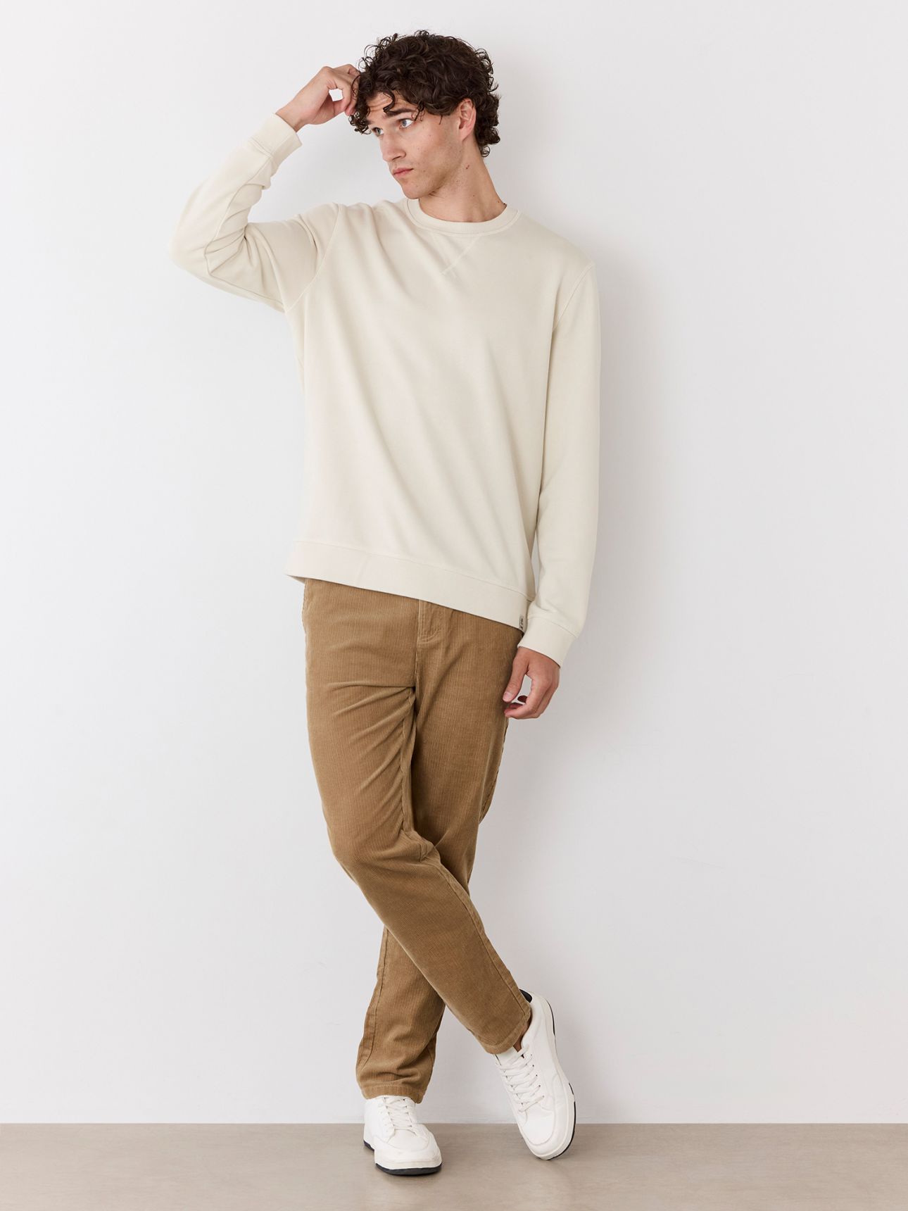 סווטשירט ניקי תיפור