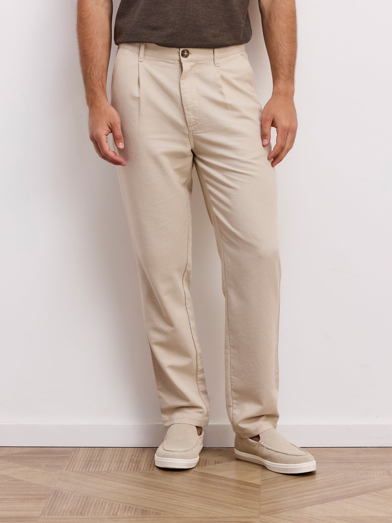 מכנסי צ’ינו טקסטורה בגזרה ישרה