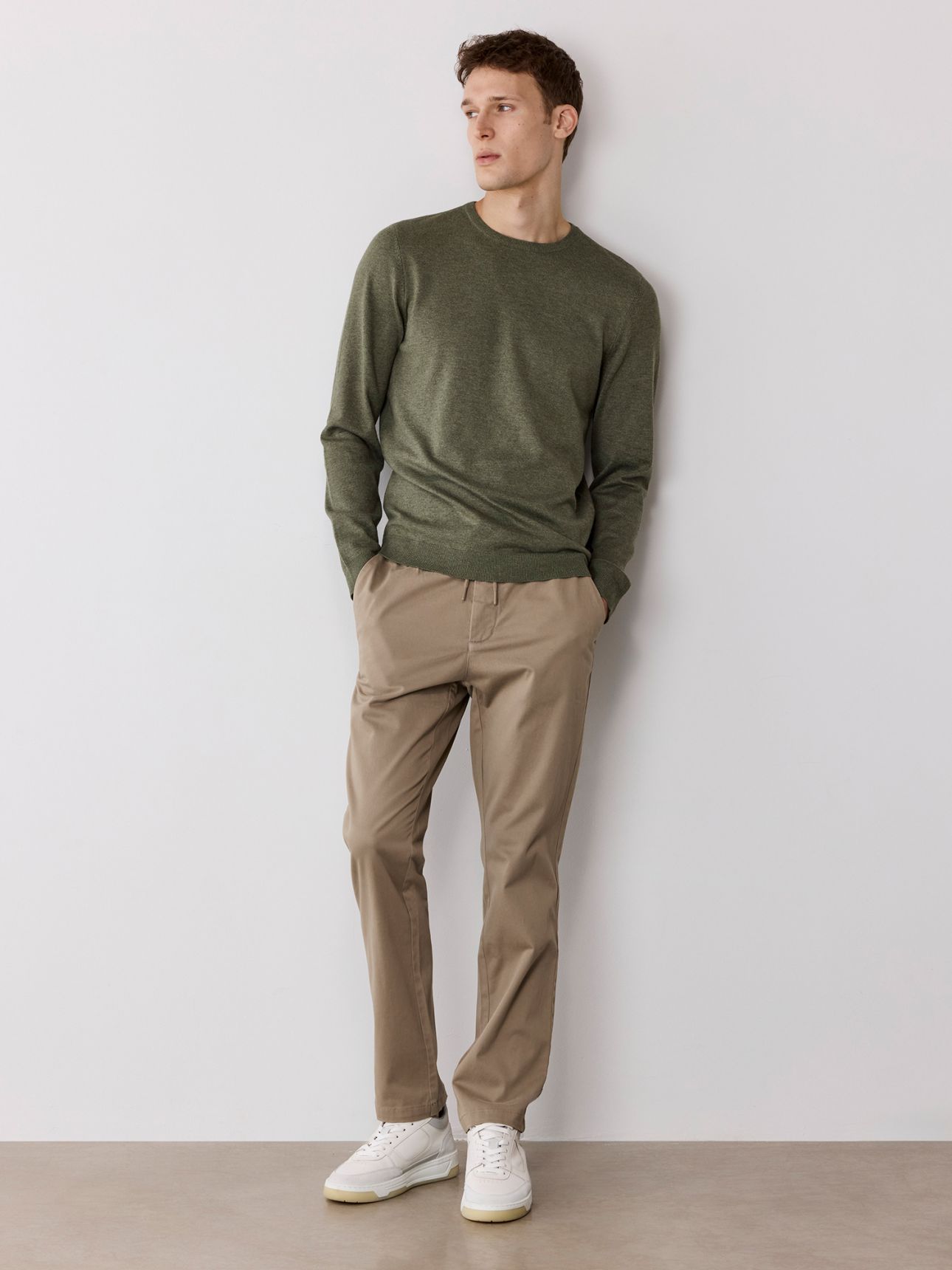 מכנסי צ’ינו מותן אלסטית