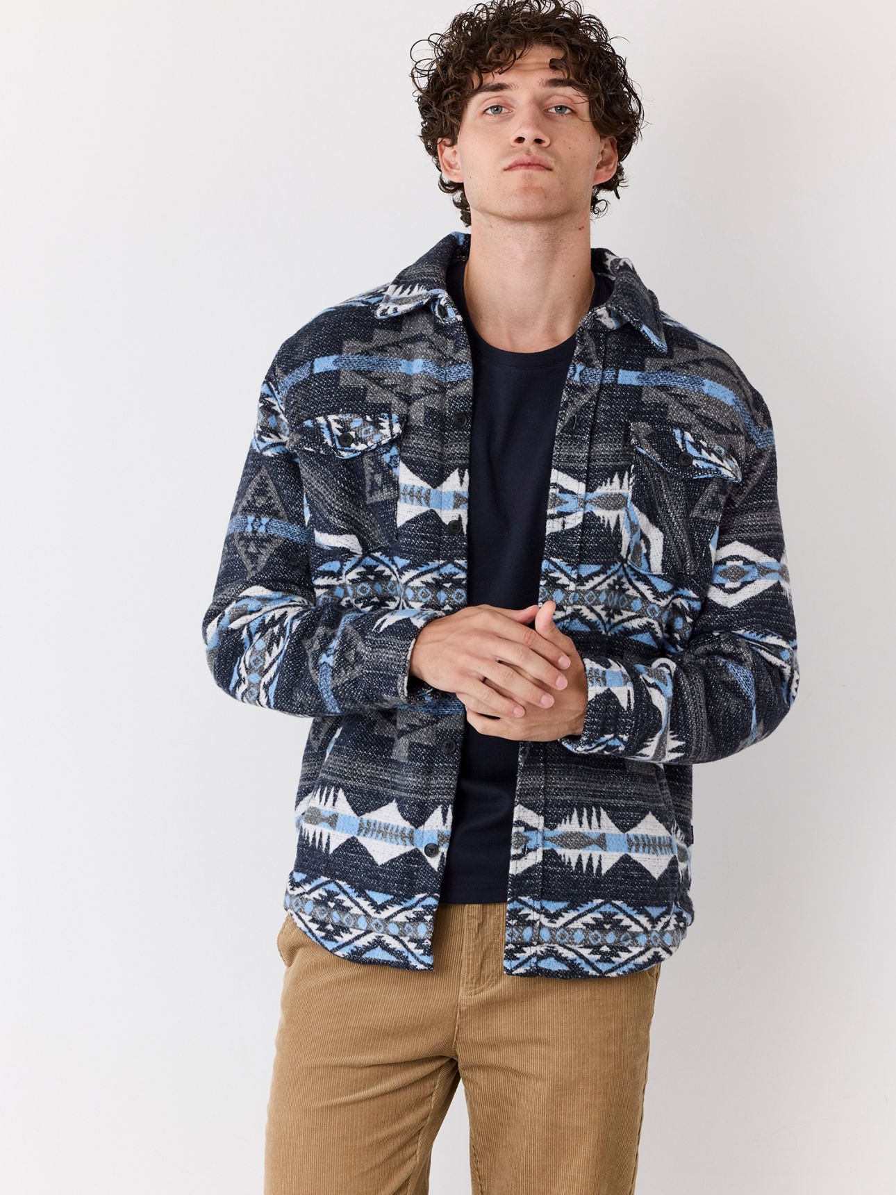 אוברשירט אתני שילוב שארפה