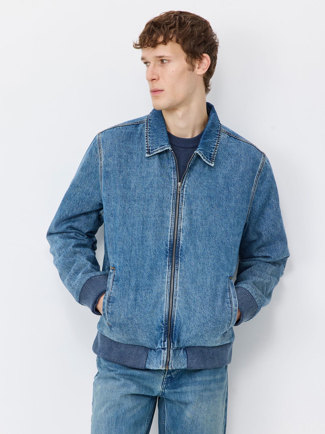 ג’קט בומבר ג’ינס