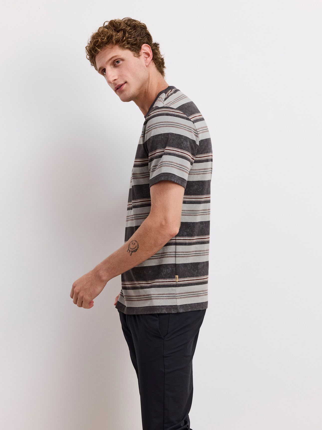 טי שירט פסים