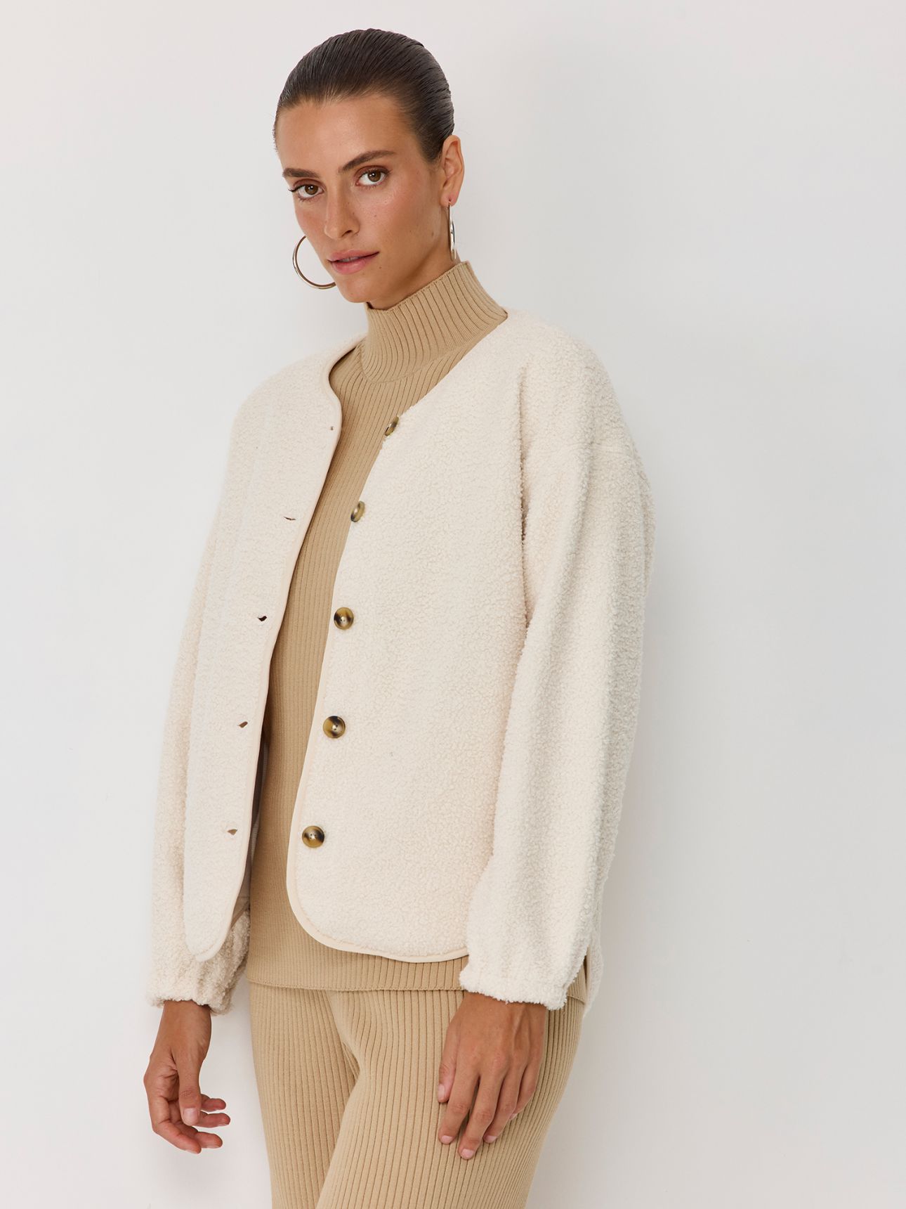 ג’קט במראה פרוותי