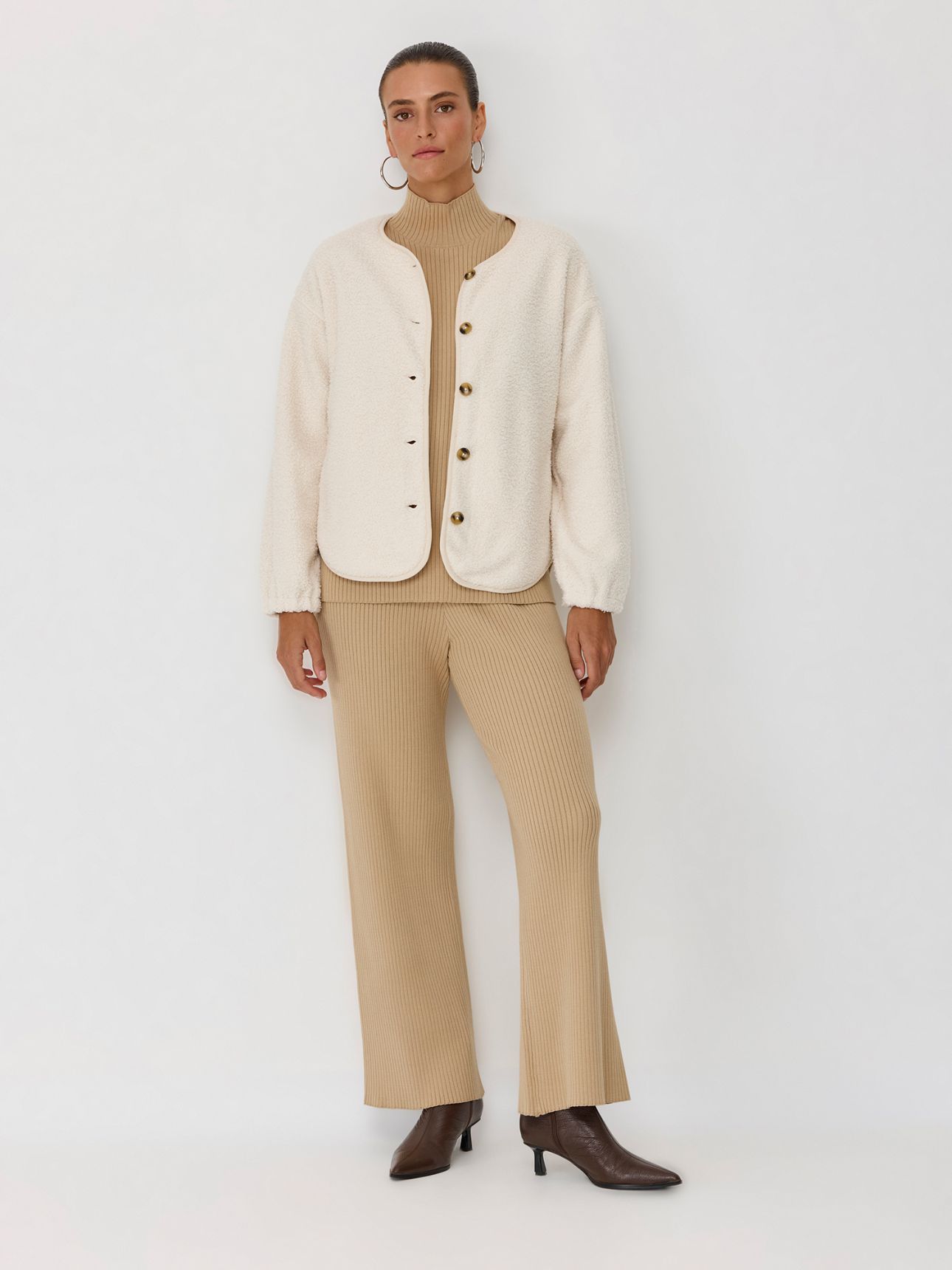 ג’קט במראה פרוותי