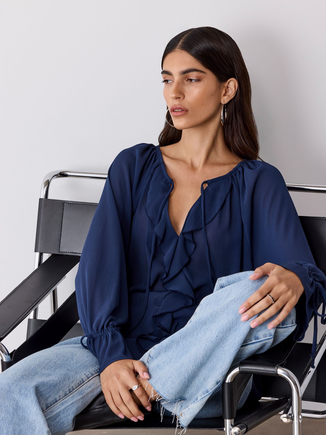 חולצת שיפון רומנטית