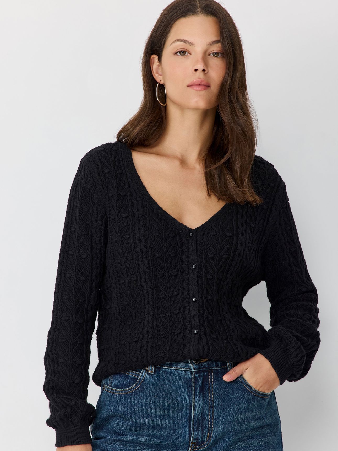 קרדיגן בסריגת קרושה