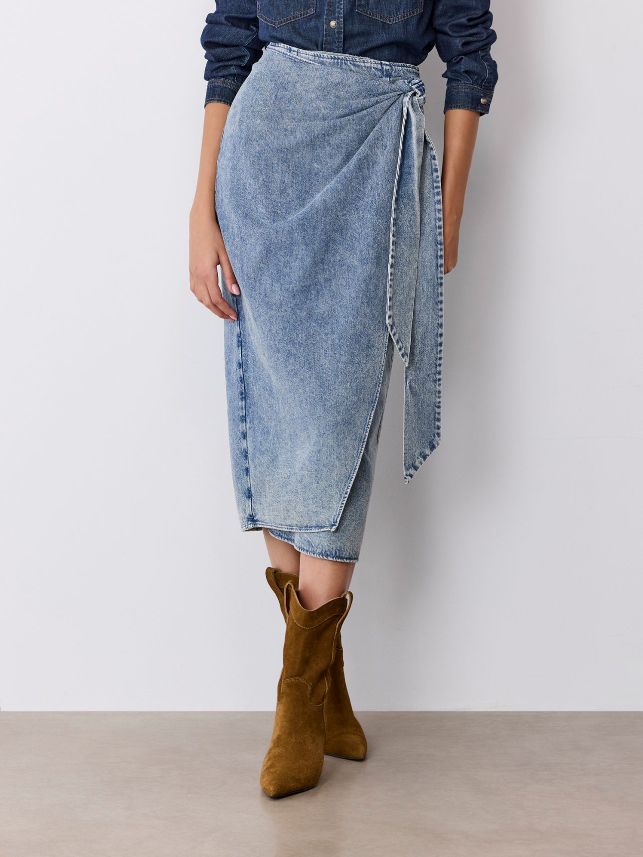 חצאית ג’ינס מעטפת