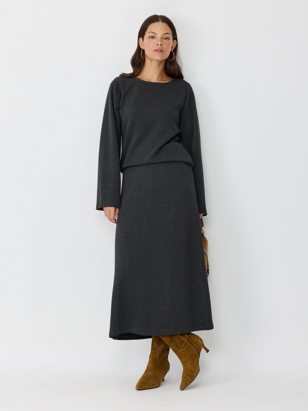 חצאית מקסי סרוגה