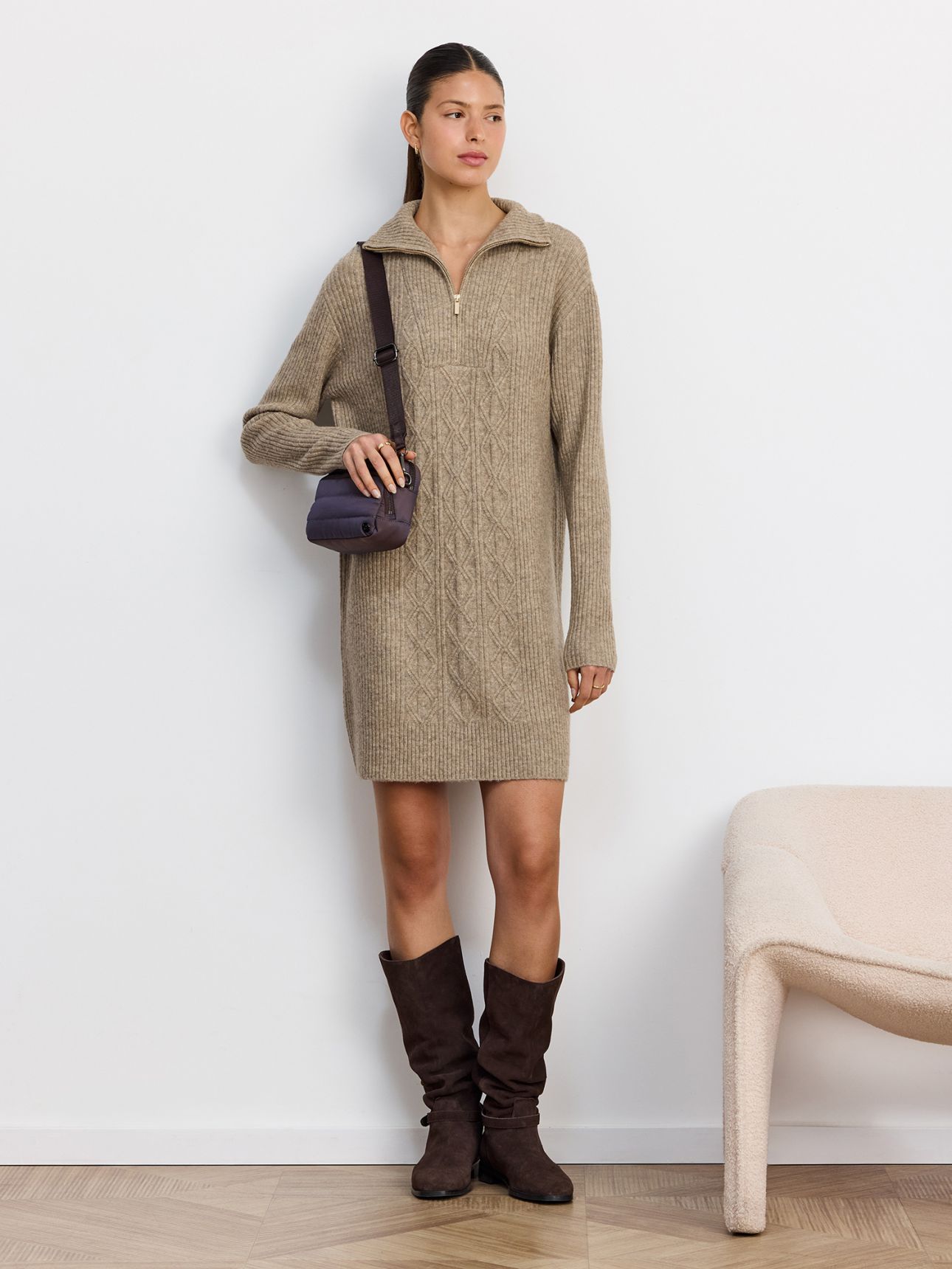 שמלה סרוגה בשילוב רוכסן