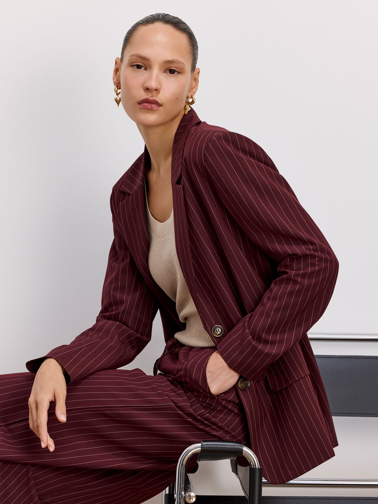 בלייזר פסים מחויט