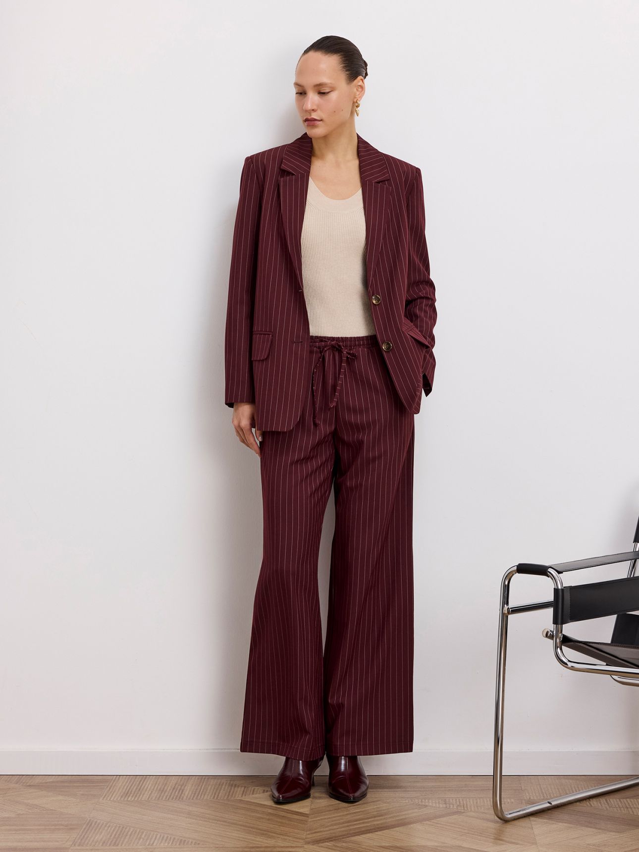 בלייזר פסים מחויט