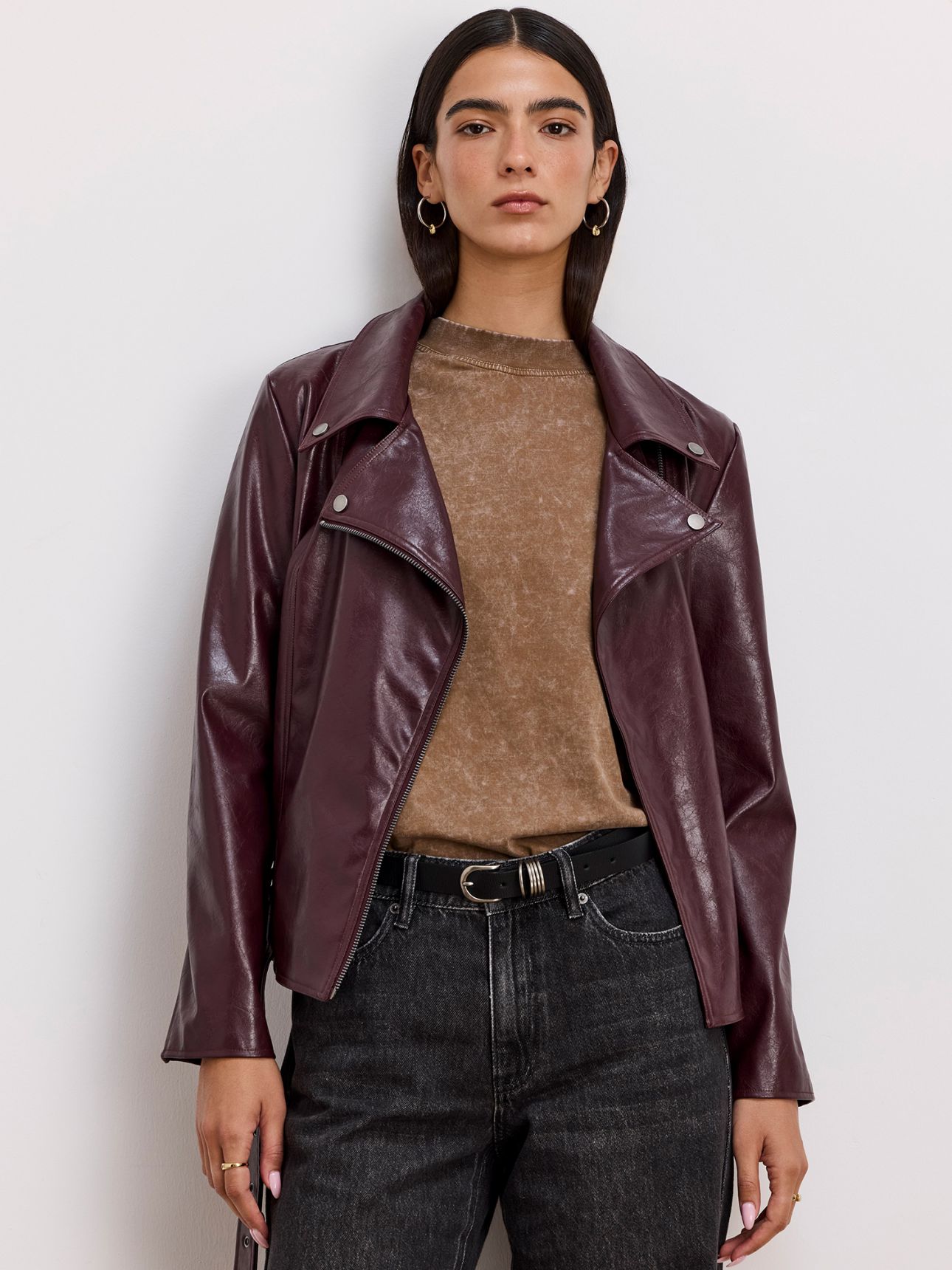 ז’קט בייקר דמוי עור