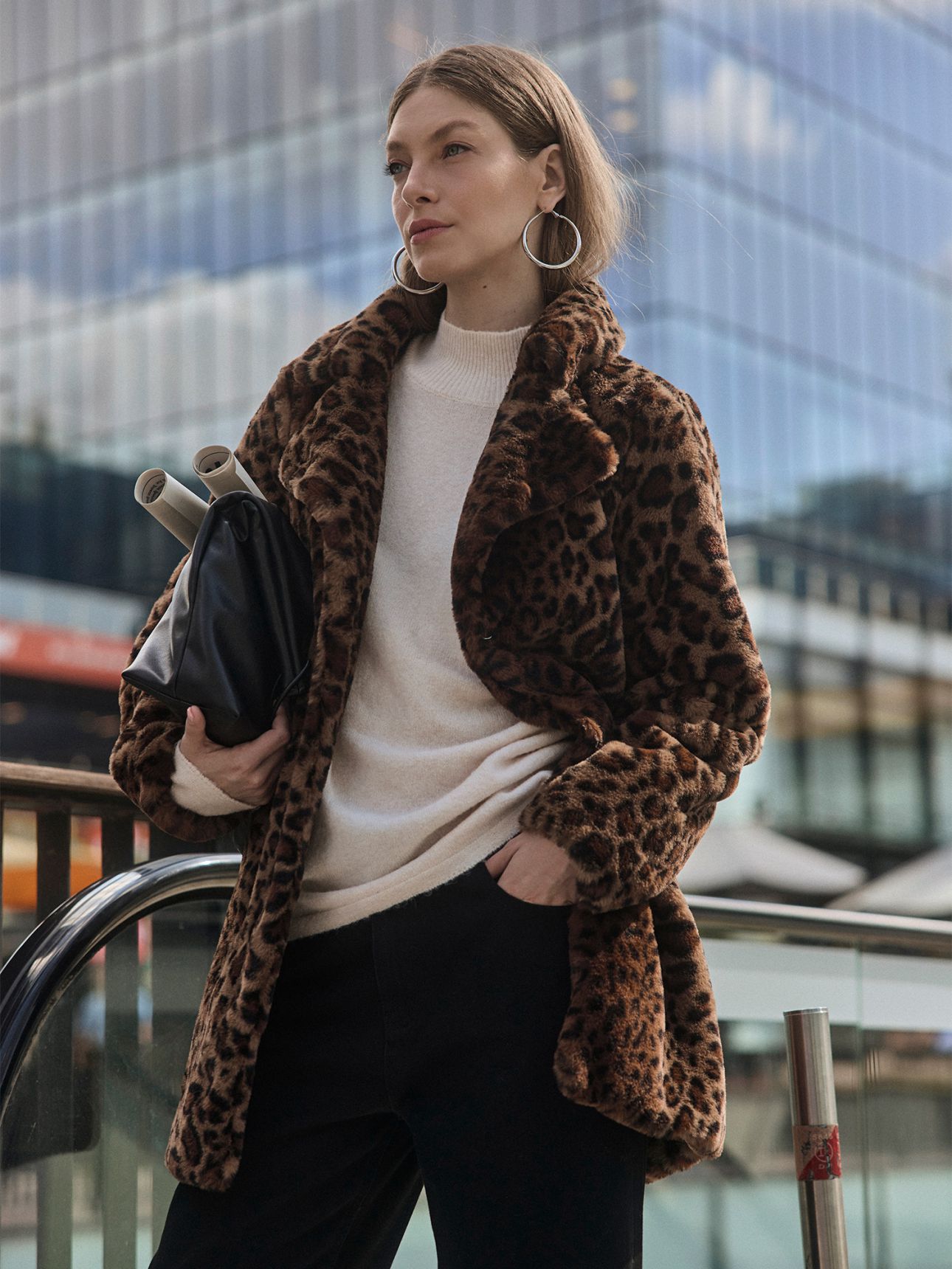 מעיל דמוי פרווה