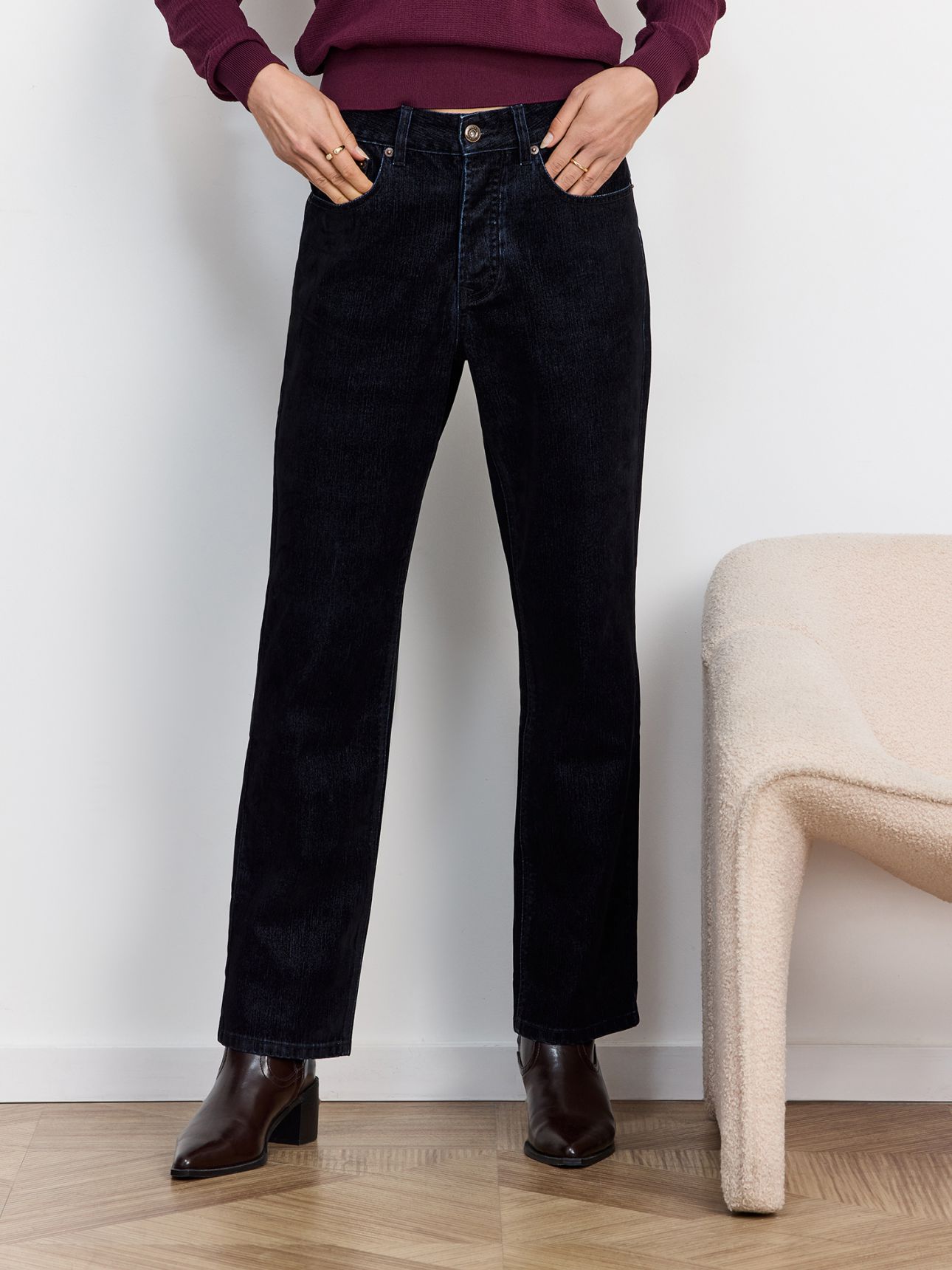 ג’ינס בגימור קטיפה STRAIGHT