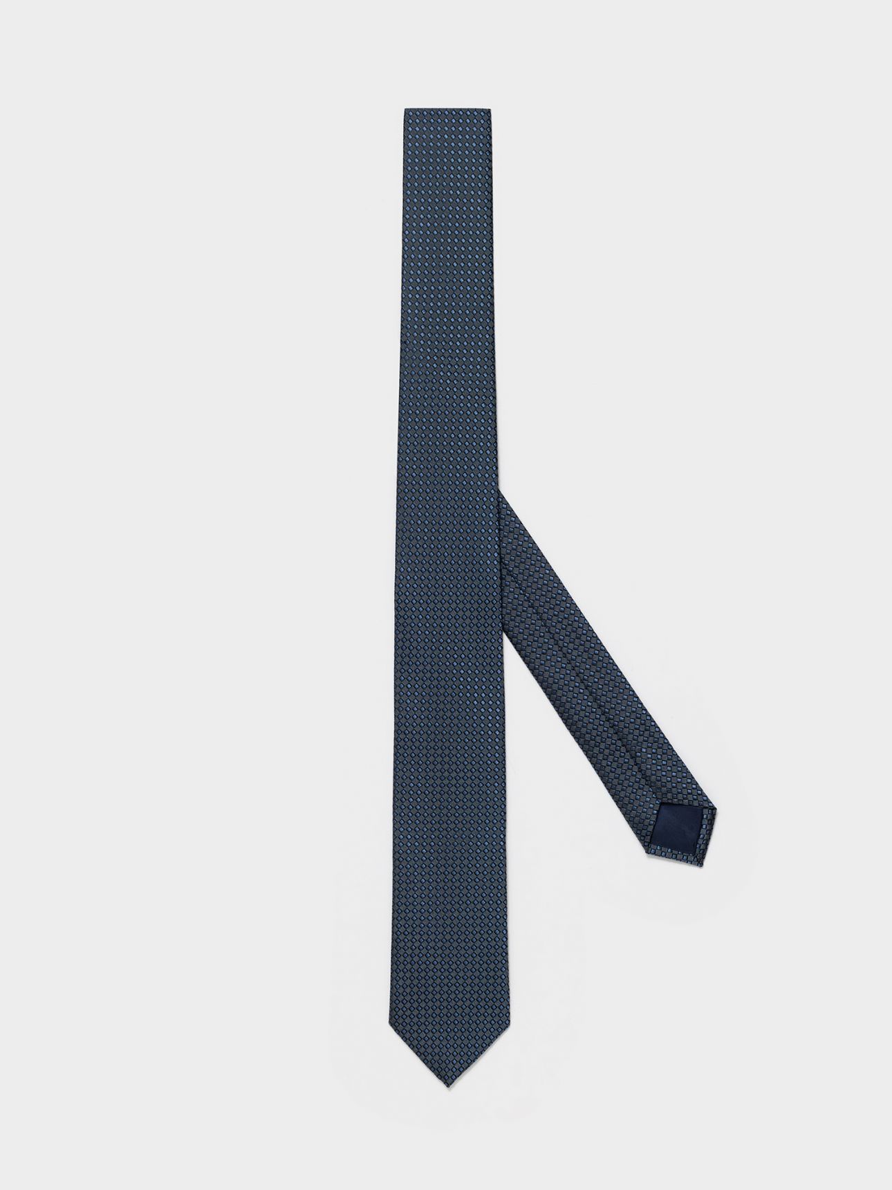 עניבה 100% משי עם טקסטורה