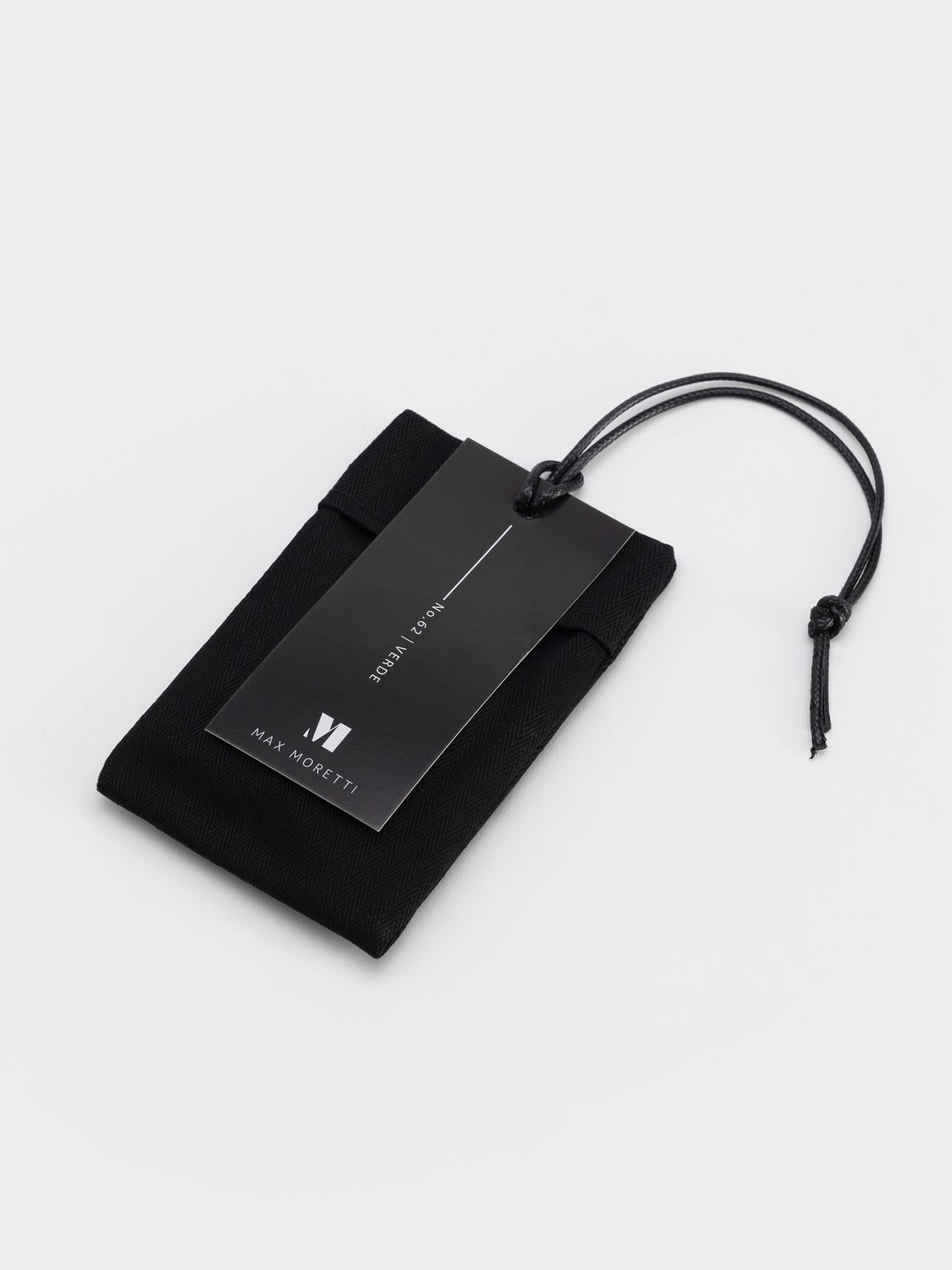 שקיק מפיץ ריח לארון