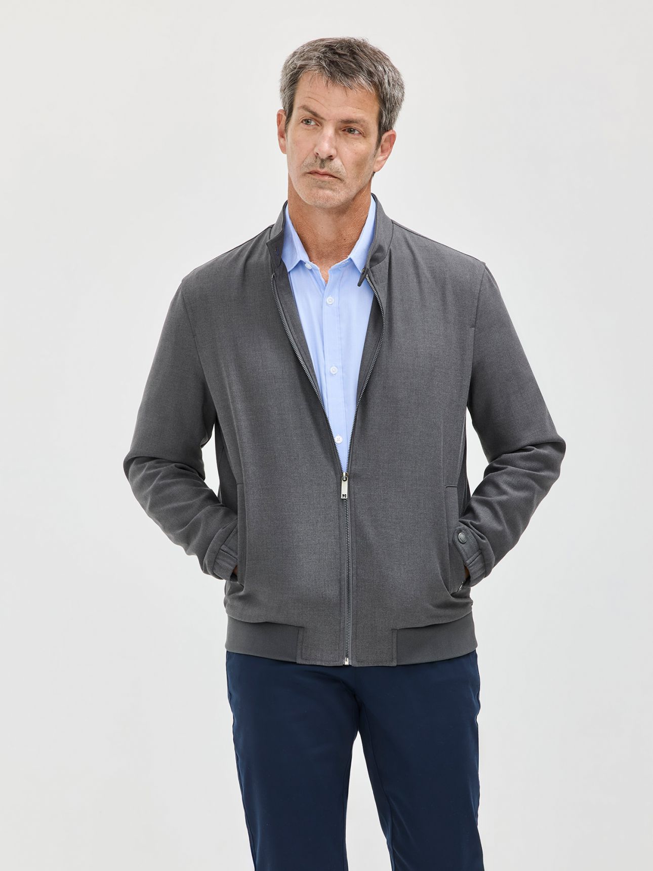 MAX MORETTI מעיל קל אלגנטי