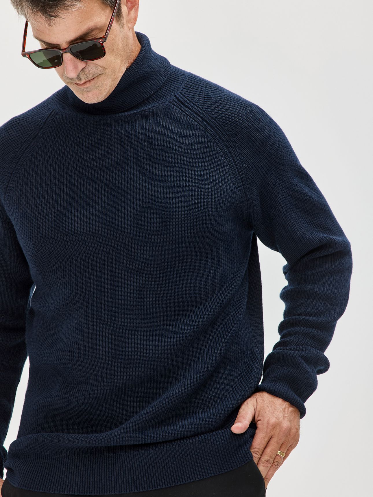 HECHTER PARIS סריג גולף 100% צמר