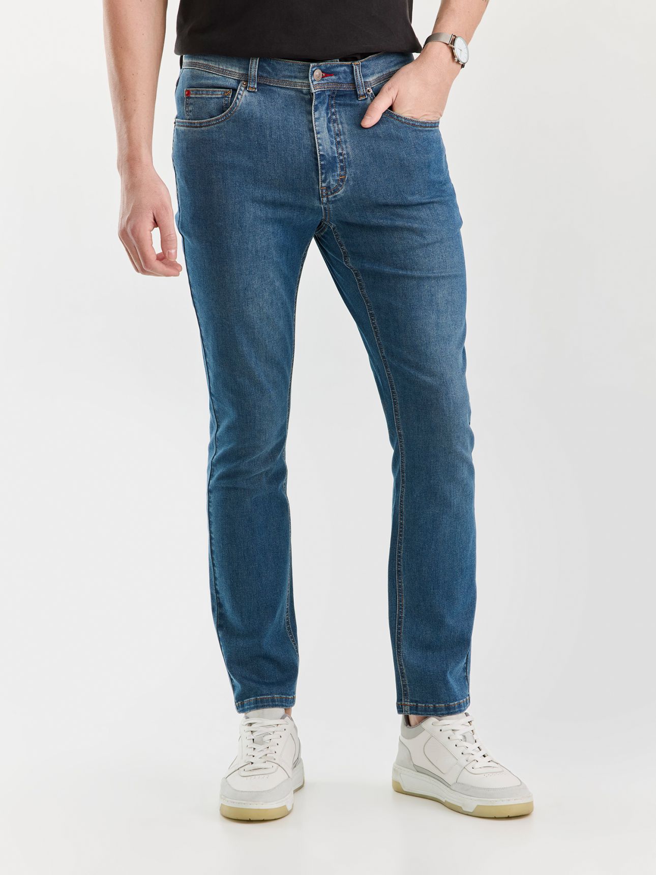 HECHTER PARIS מכנסי ג’ינס דק בגזרת סלים