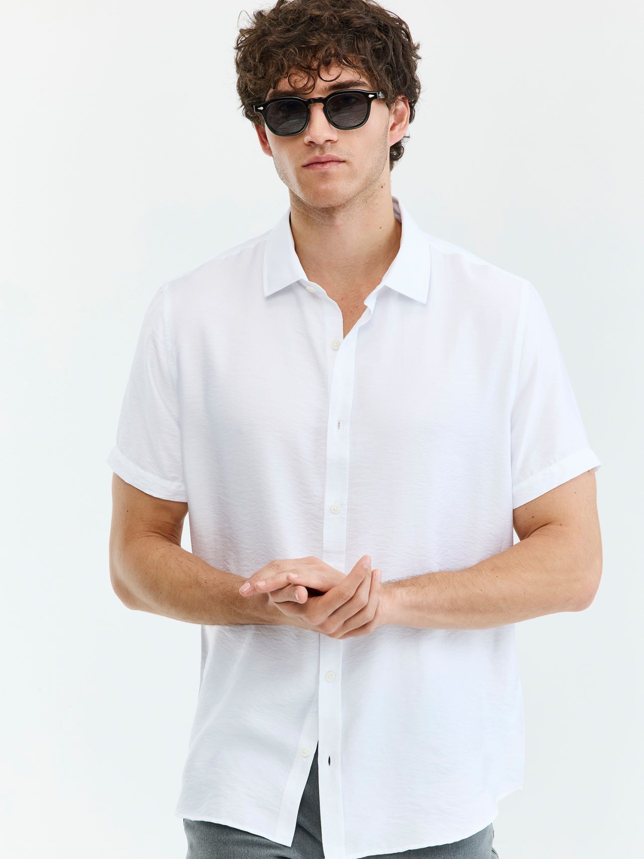 HECHTER PARIS חולצה מבד מודל בגזרת רגולר פיט