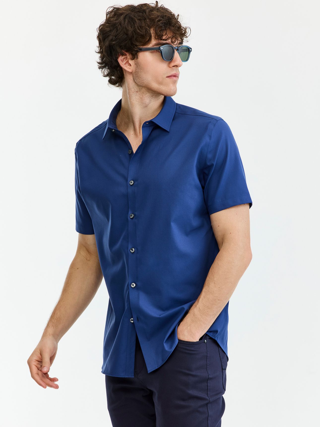 MAX MORETTI מכופתרת NON IRON טקסטורה בגזרת סלים פיט