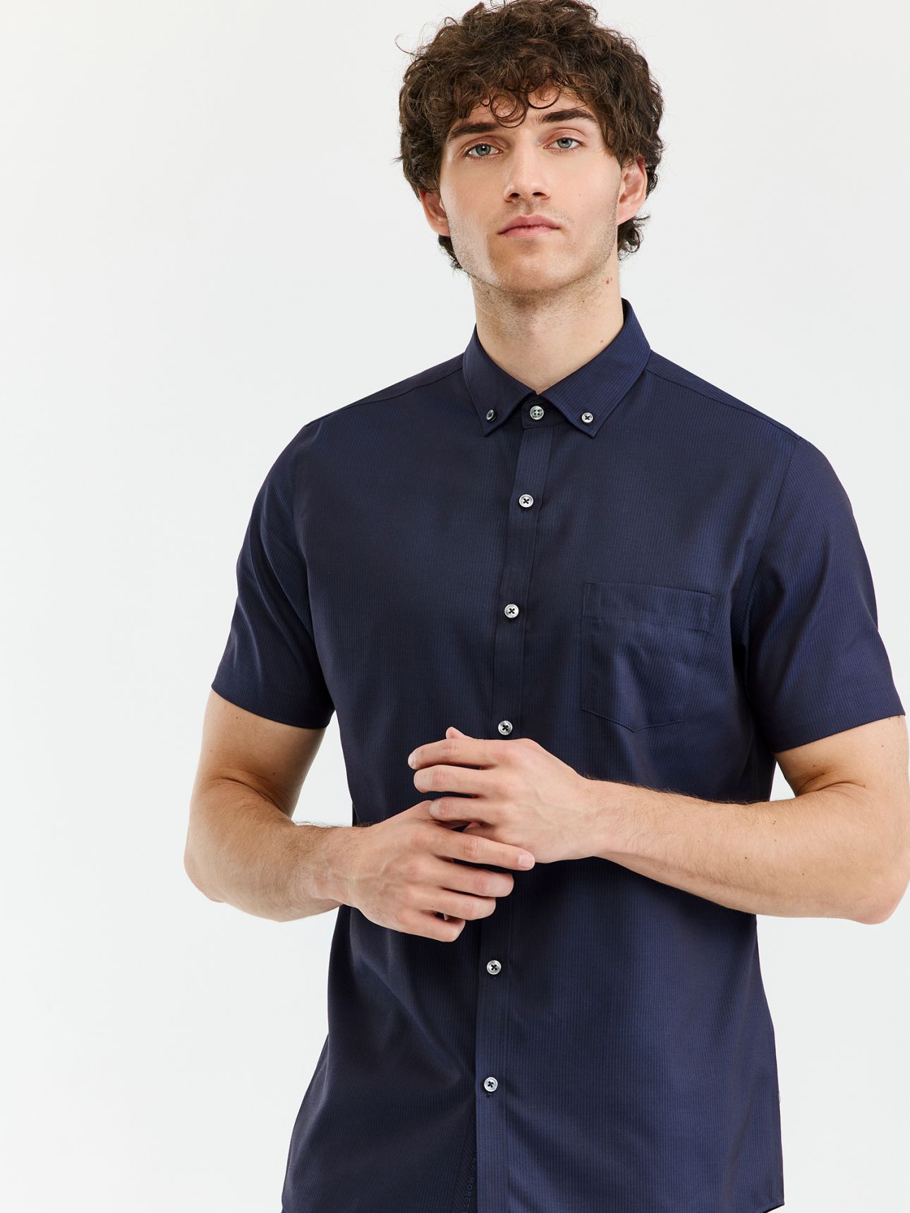 MAX MORETTI חולצה מכופתרת NON IRON פסים בגזרת רגולר פיט